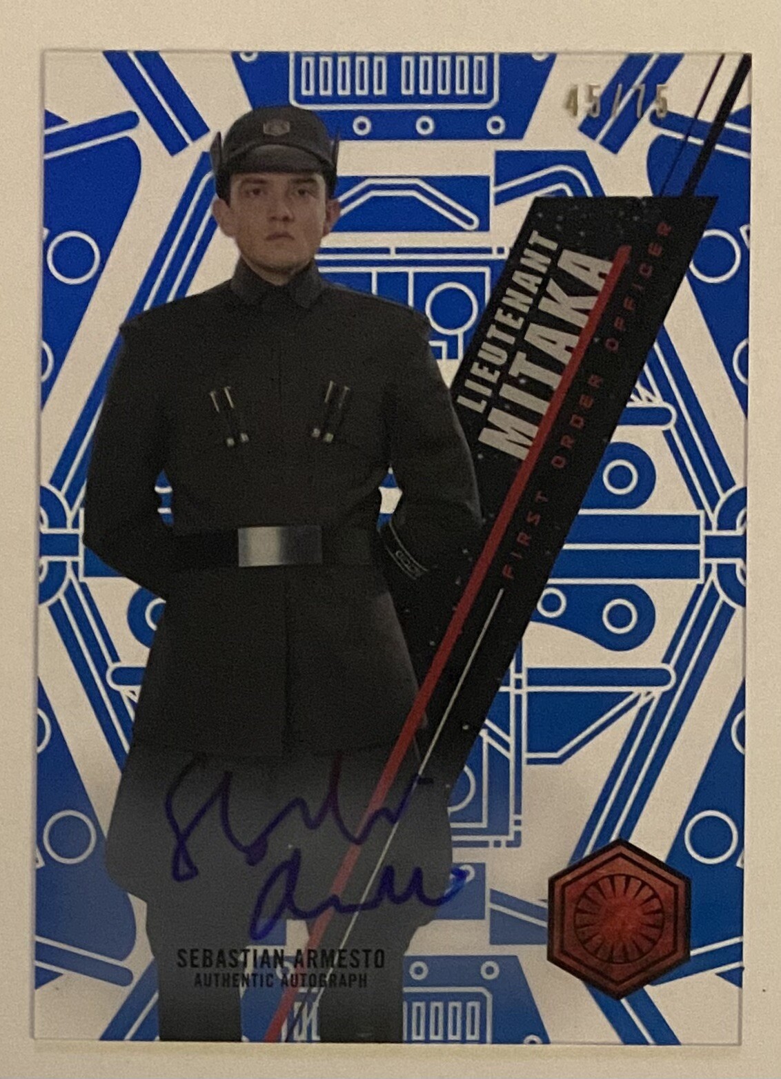 2016 Topps Star Wars High Tek Auto Blue /75 Sebastian Armesto Lieutenant Mitaka 2016 Topps Star Wars High Tek Auto Blue /75 Sebastian Armesto Lieutenant Mitaka