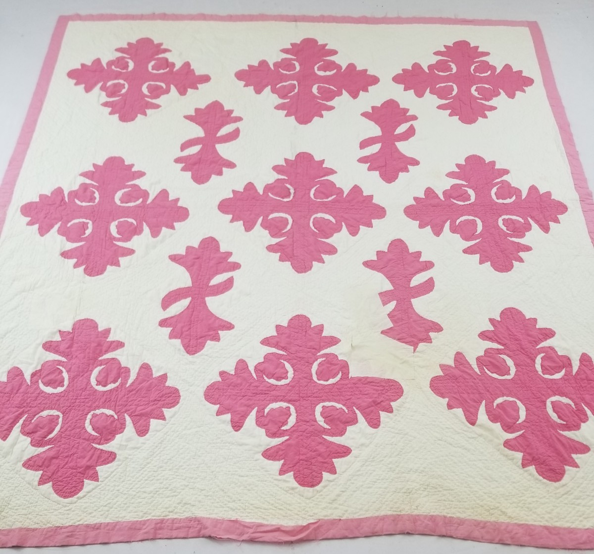 Vintage Handmade Beautiful Hawaiian Appliqué Multicolor Quilt 81x74 Inch