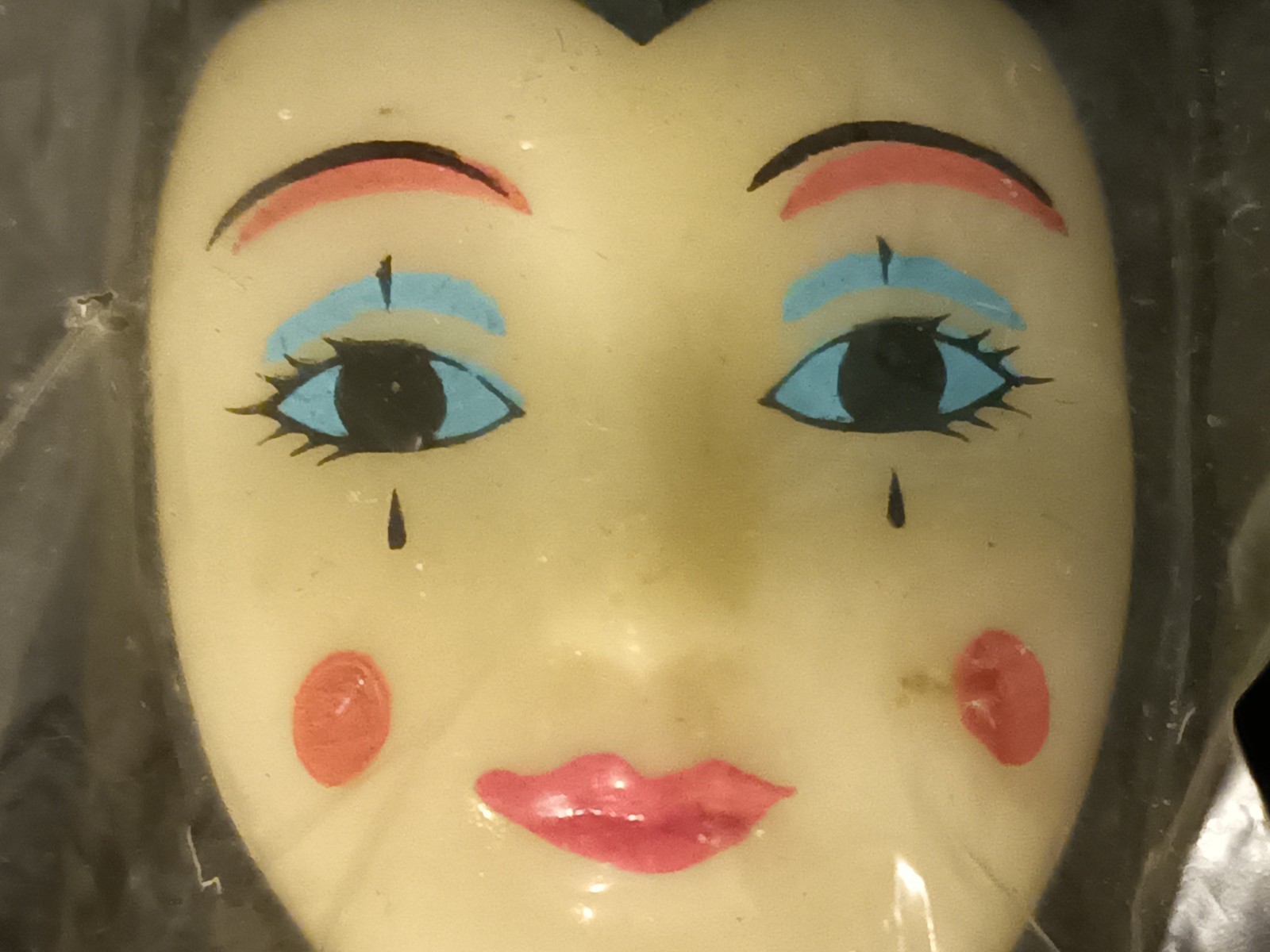 Vintage Face Mask Hand Painted Fridge Magnet Vintage Face Mask Hand Painted Fridge Magnet