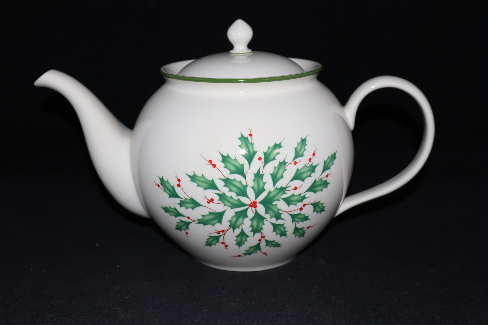 LENOX DIMENSION COLLECTION HOLIDAY TEAPOT LENOX DIMENSION COLLECTION HOLIDAY TEAPOT