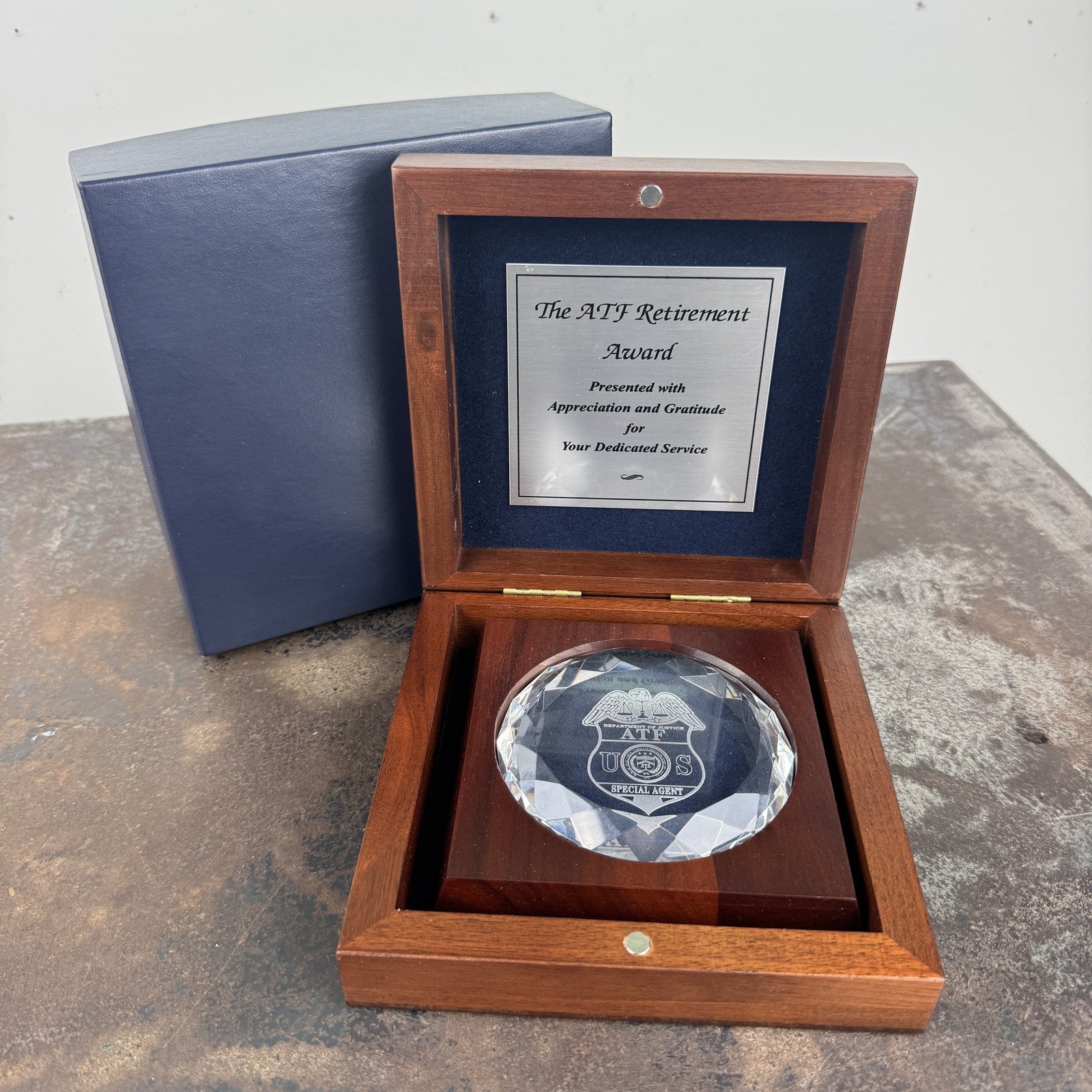 US Special Agent ATF Retirement Award [Police Memorabilia] Crystal w/ Wood Box