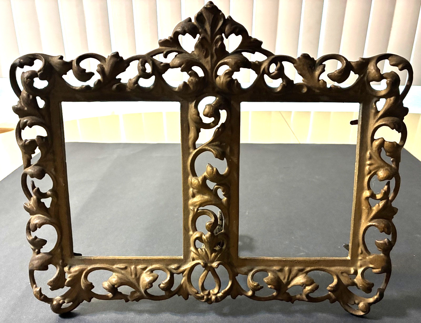 ANTIQUE ITALIAN FILIGREE CAST IRON DOUBLE PICTURE FRAME Holds Two 4” x 6” Photos