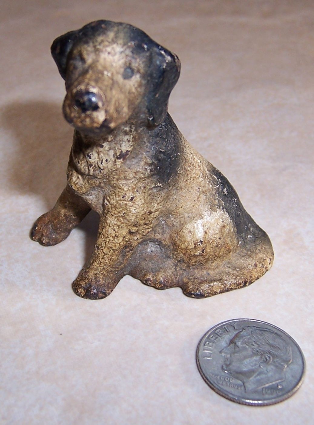 Antique cast iron Terrier dog figurine Hubley Mfg Co. 2 inches high ADORABLE