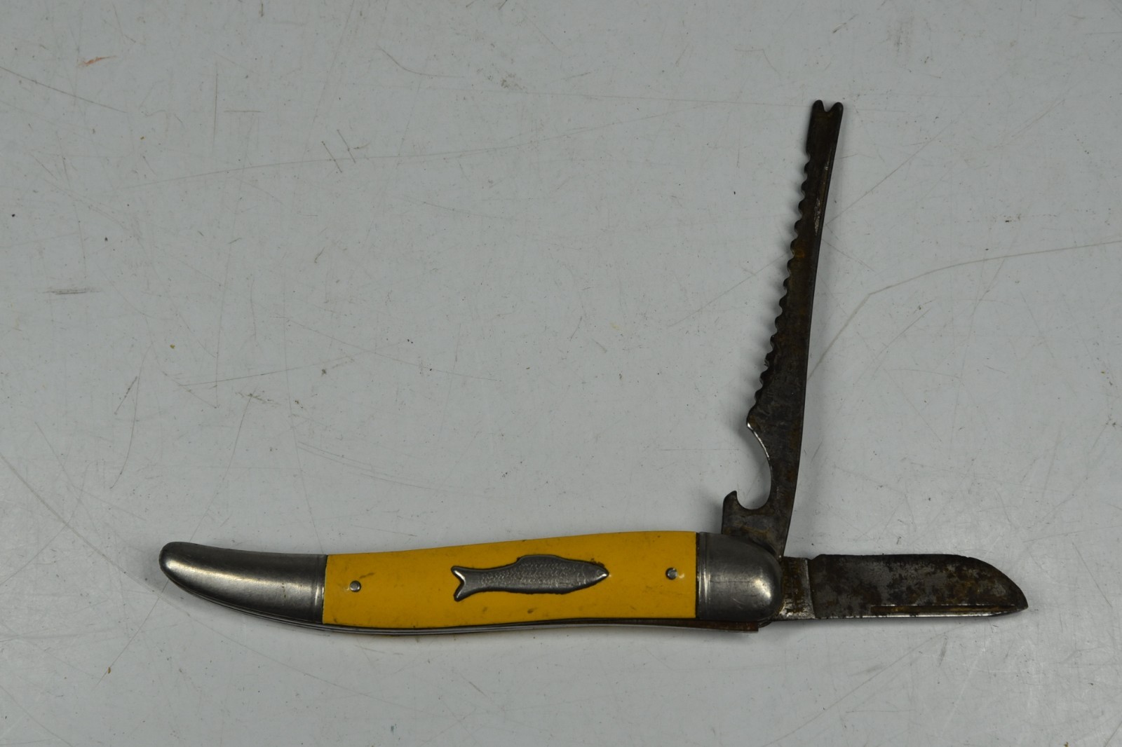 Vintage Imperial Fish Knife Folding Pocket Filet Scaler Provincetown RI USA