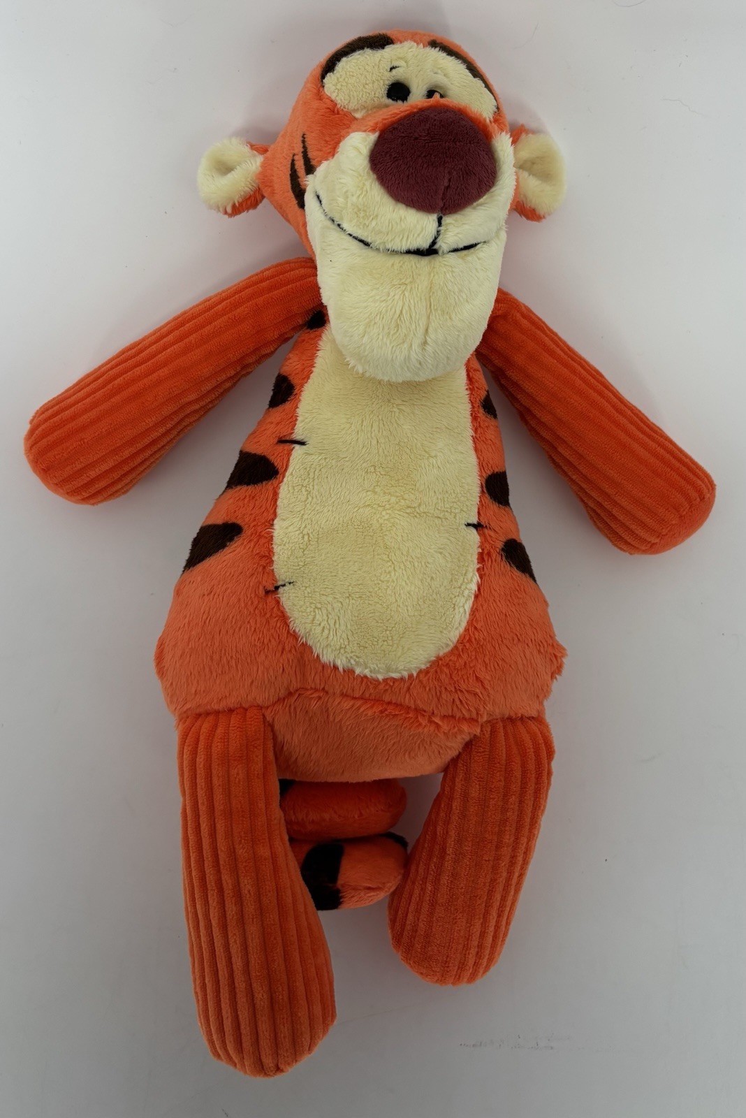 Disney Scentsy Tigger Buddy Plush 15” Winnie the Pooh 2018 w/ Blue Grotto EUC