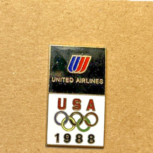 1988 United Airlines Tulip Logo Olympic Games Label/Hat/Collar Pin USA Team Vtg
