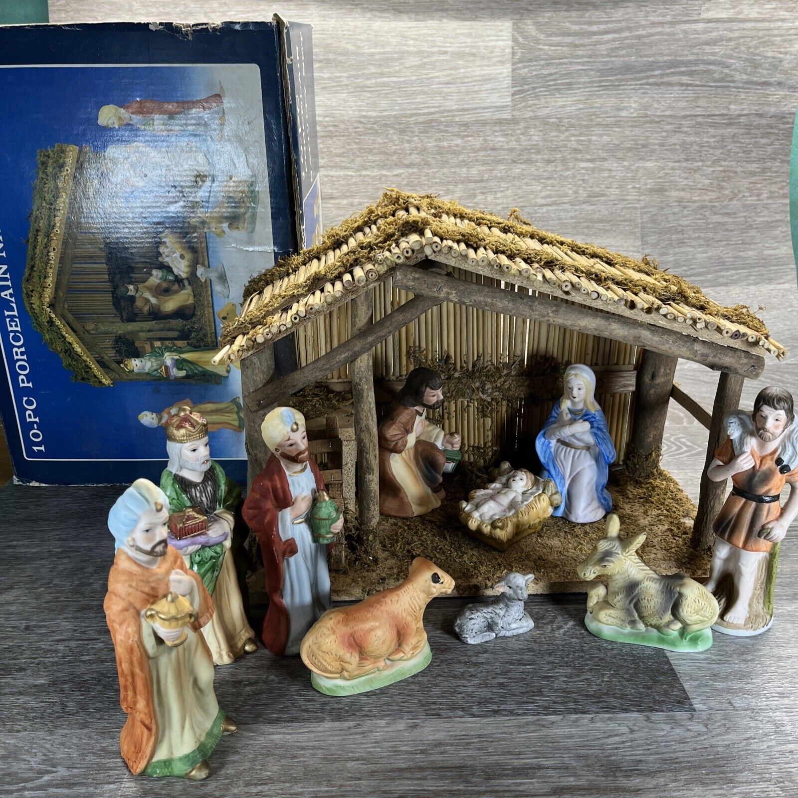 Vintage FHP 10-PC Porcelain Nativity Set w/ Wooden Stable 411738 Complete W/ Box