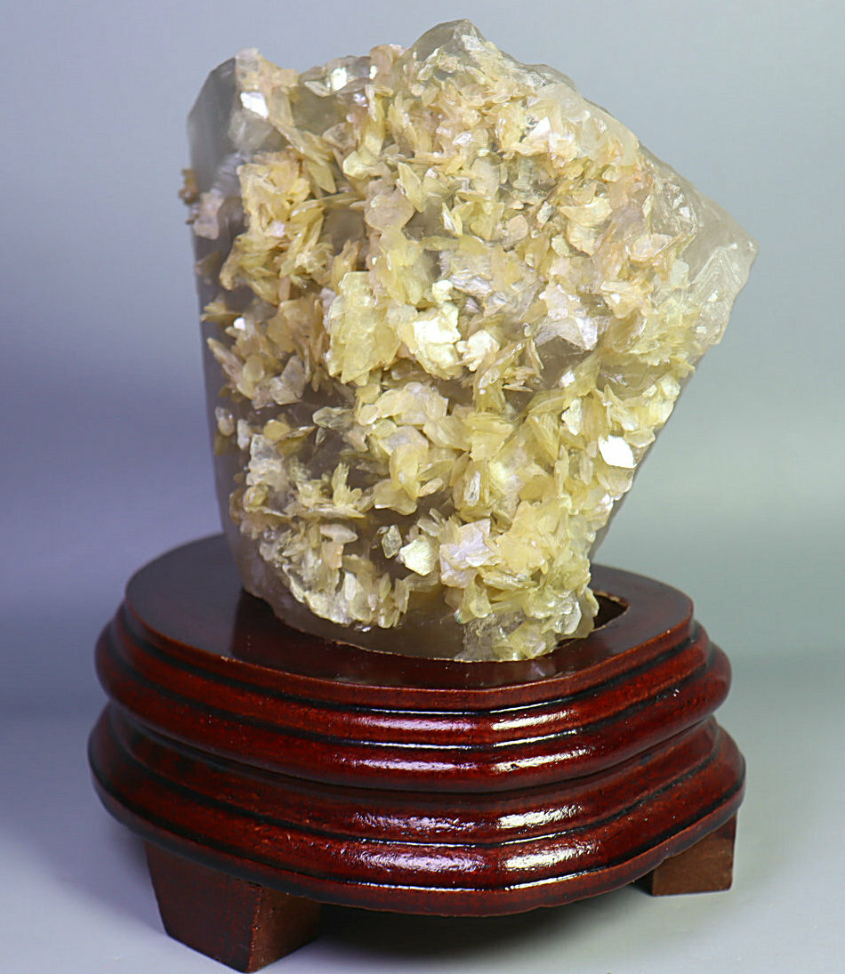 2.1lb Beautiful Natural Gold Mica Quartz Crystal Cluster Mineral Specimen +Stand