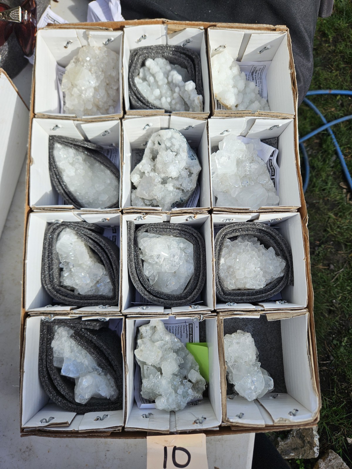 Mulitple Crystal Box #10 (12 Medium Crystals Included)