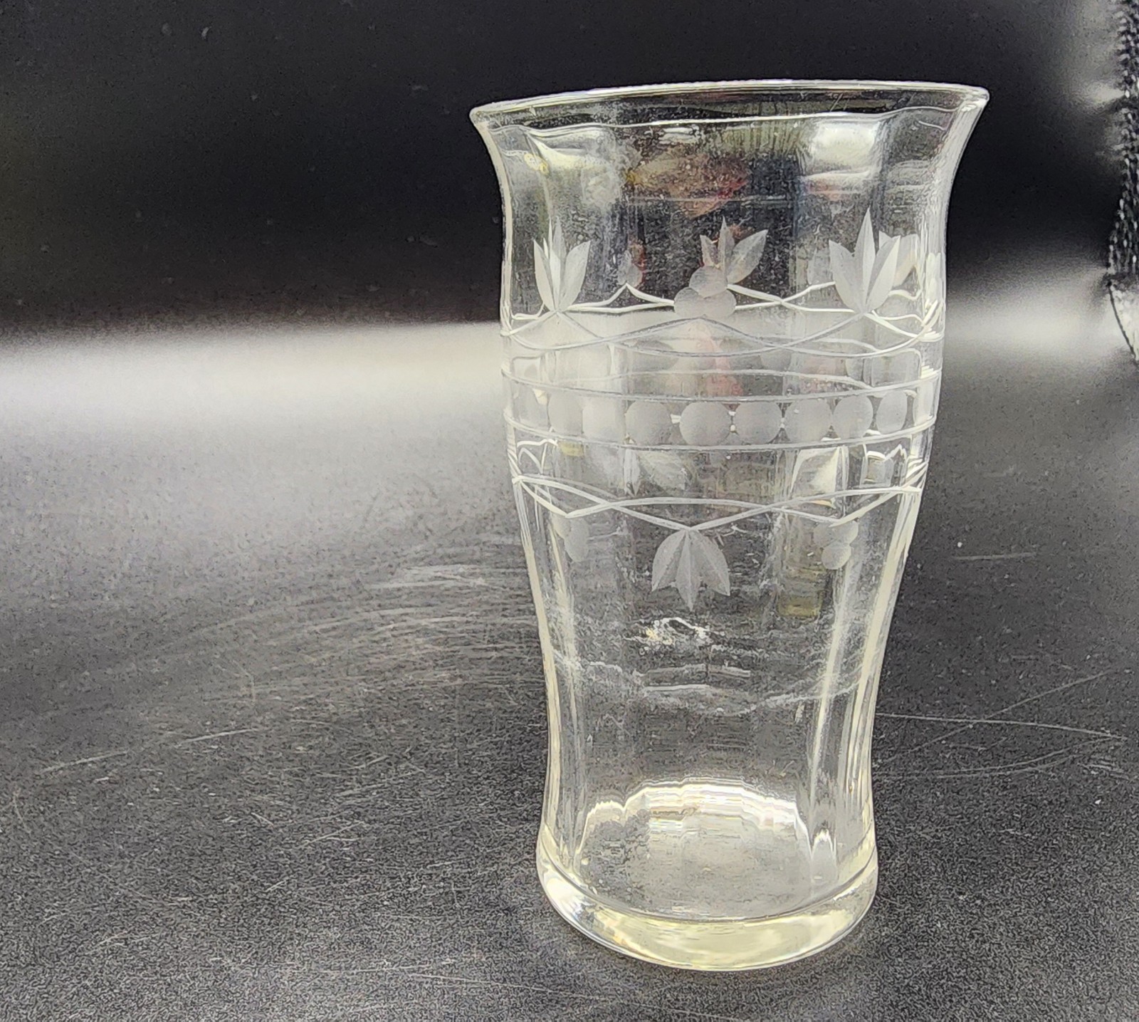 Vintage Clear Etched Glass Vase Grapevine Swag Garland Pattern Flared Rim J33