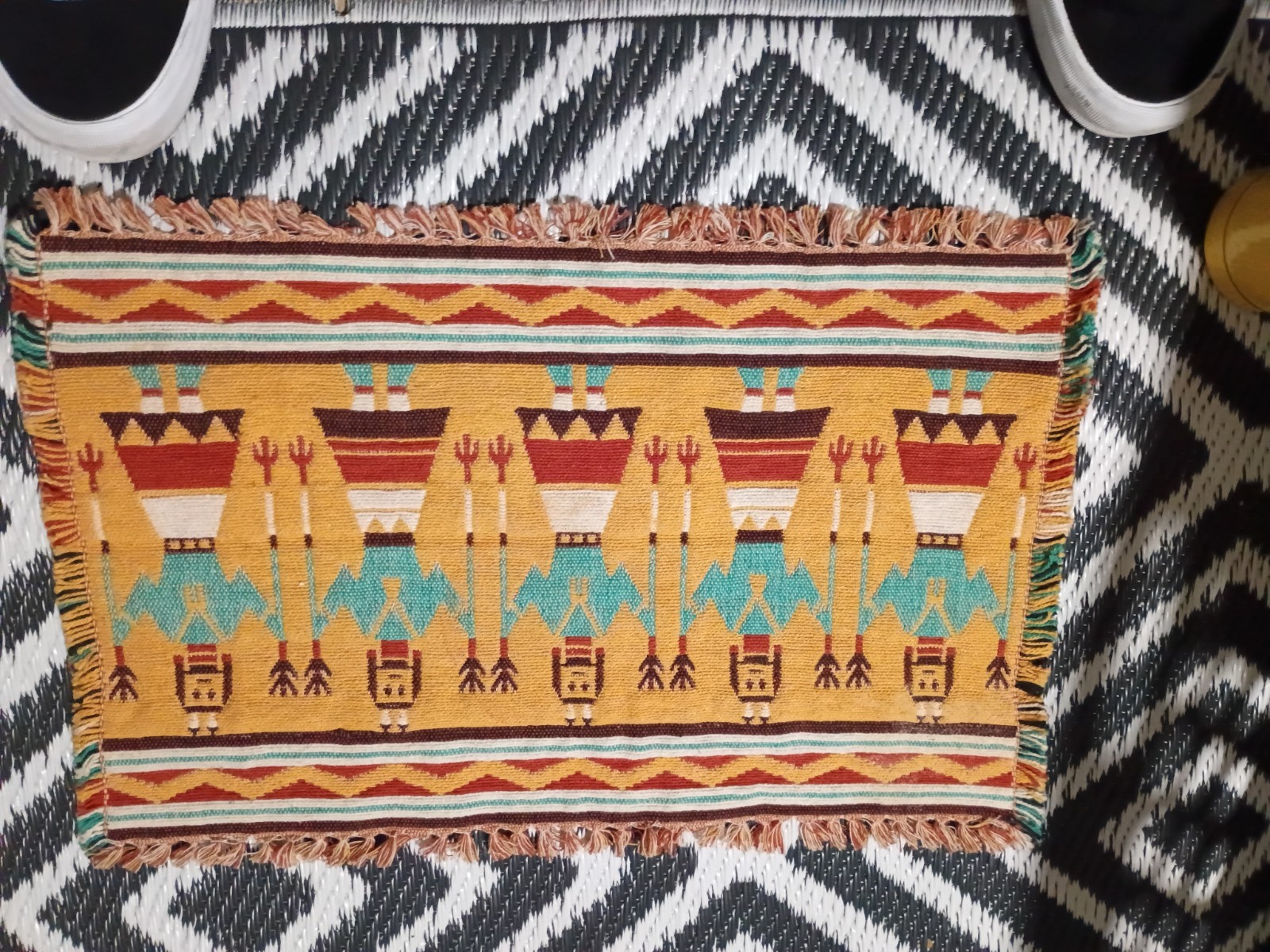 Vintage Native American Style Southwestern Woven Placemat Reversible *READ* (B)