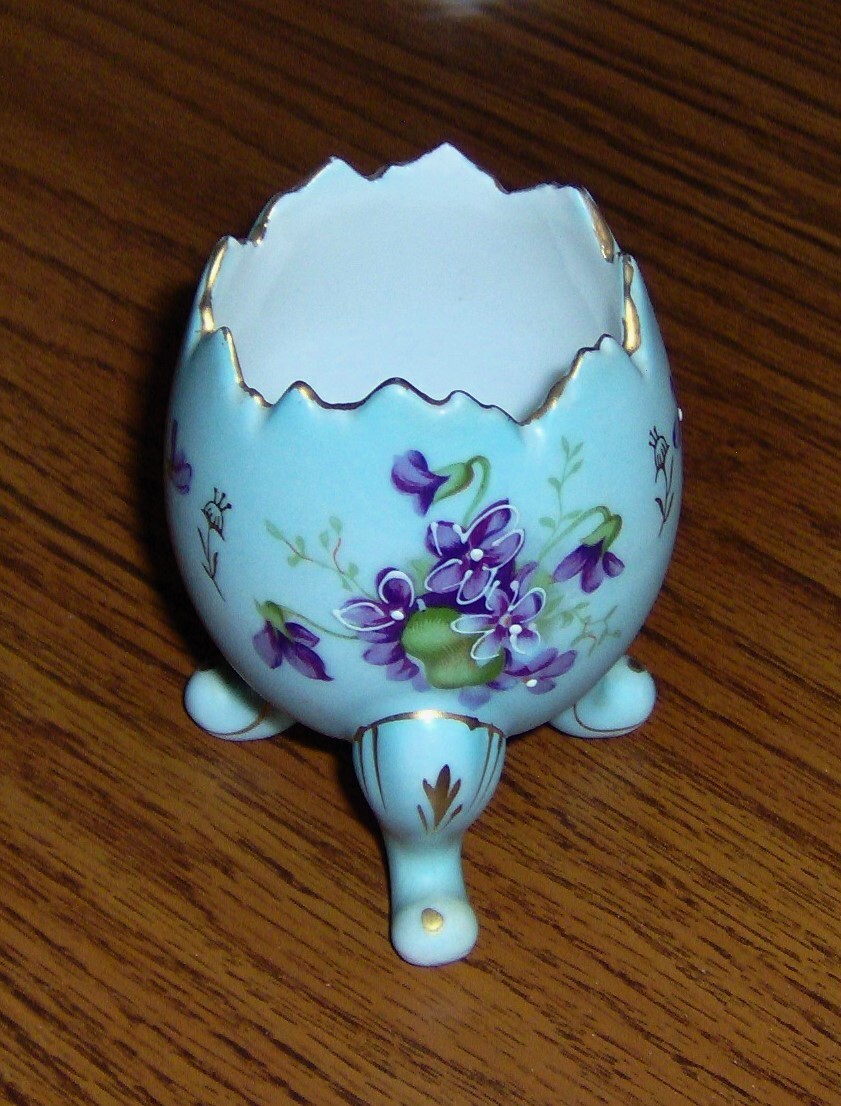 VINTAGE 1950\'s - THREE LEGGED PORCELIN CRACKED EGG VASE - HAND PAINTED - JAPAN