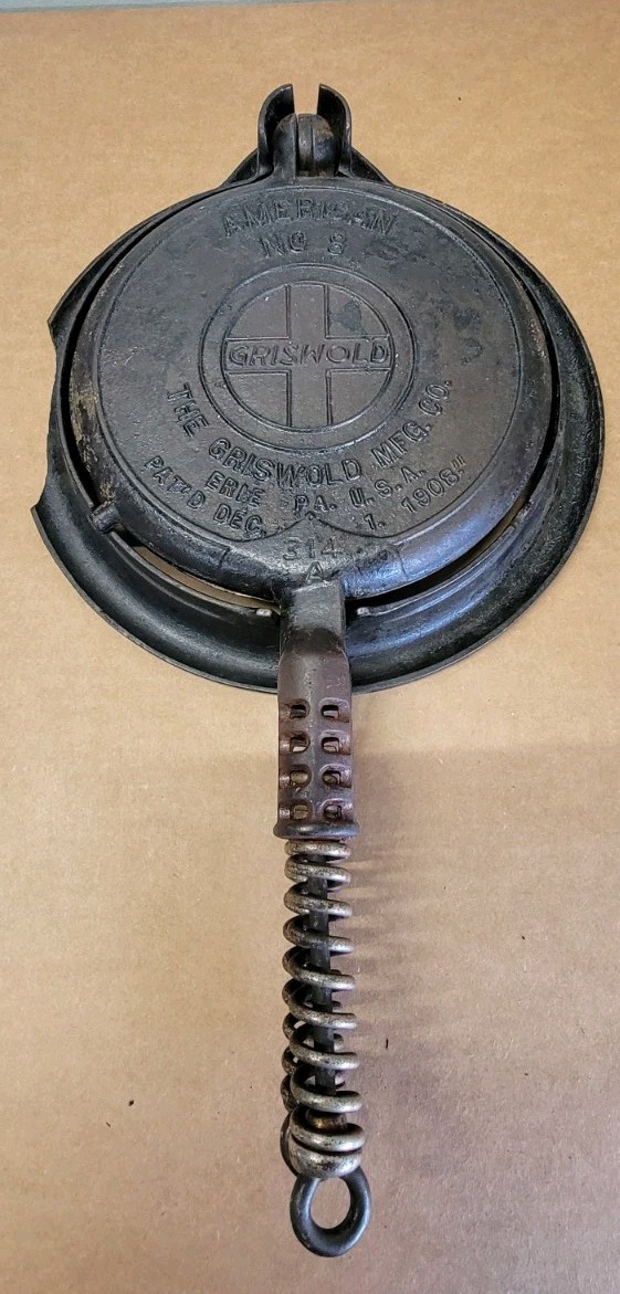 GRISWOLD PURITAN NO 8 314A & 333 WAFFEL IRON / Skillet & Base Complete 