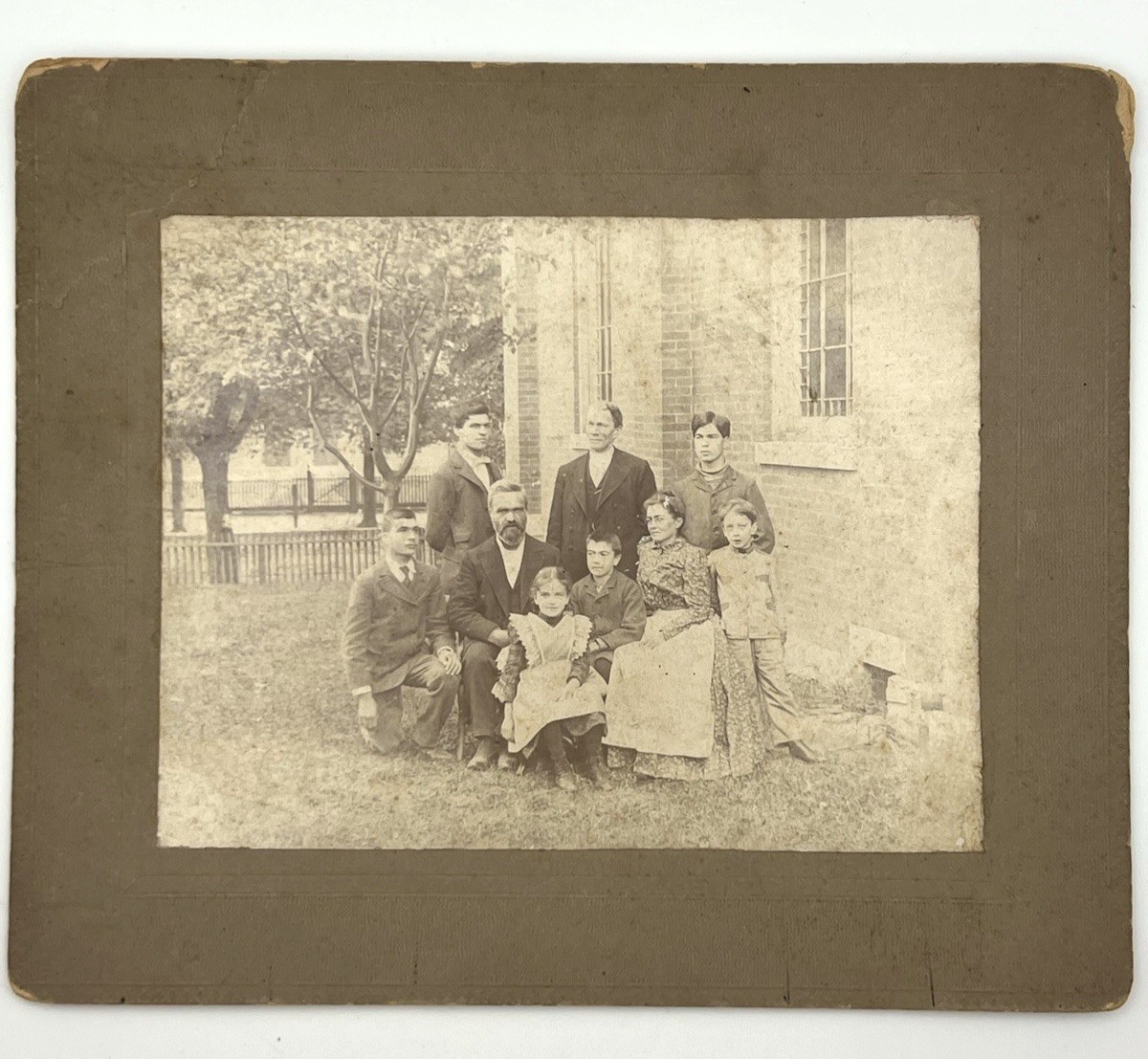 Antique Family Group Photograph Cabinet Card Early 20th Century. Antique Family Group Photograph Cabinet Card Early 20th Century.