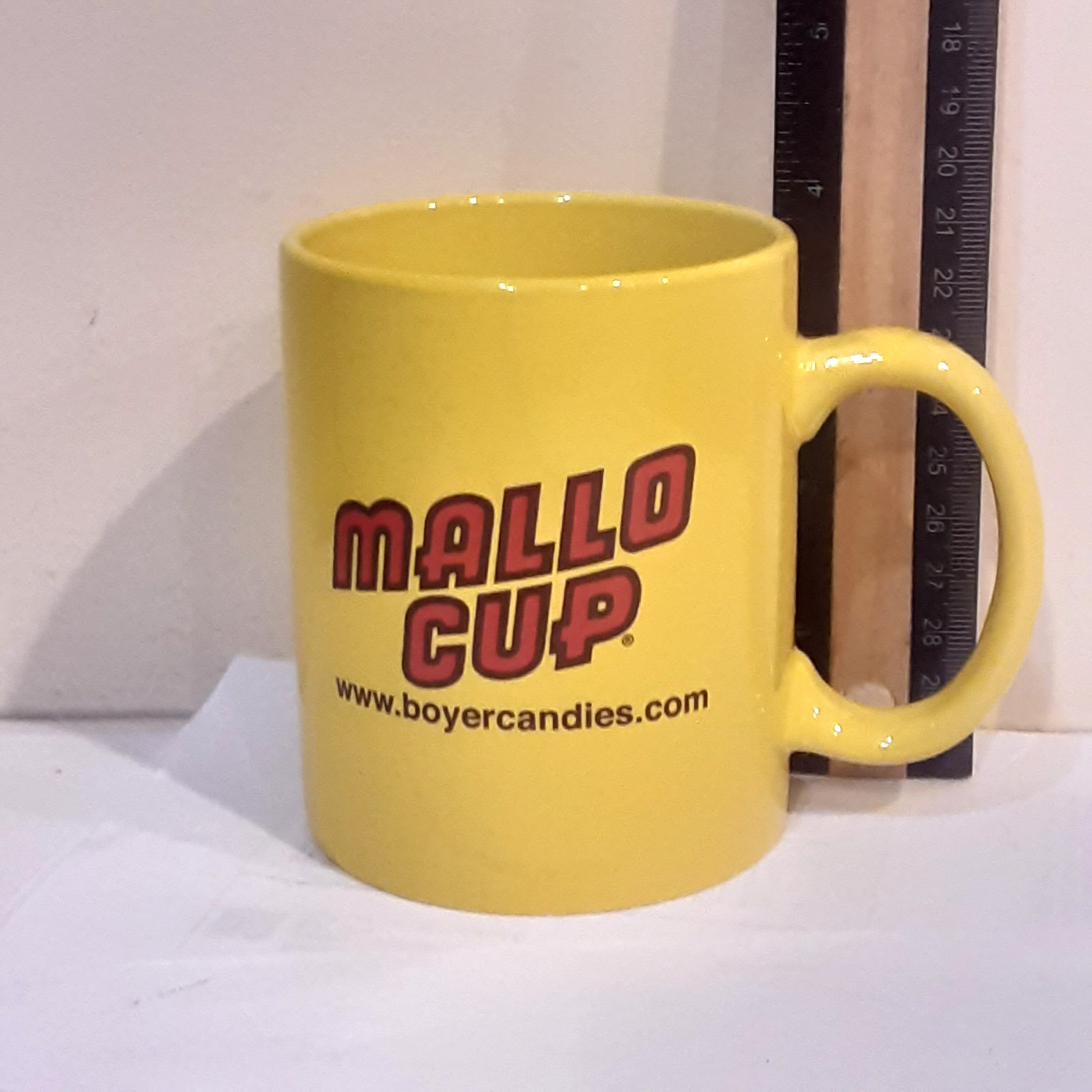 VINTAGE BOYER CANDIES MALLO CUP COFFEE MUG
