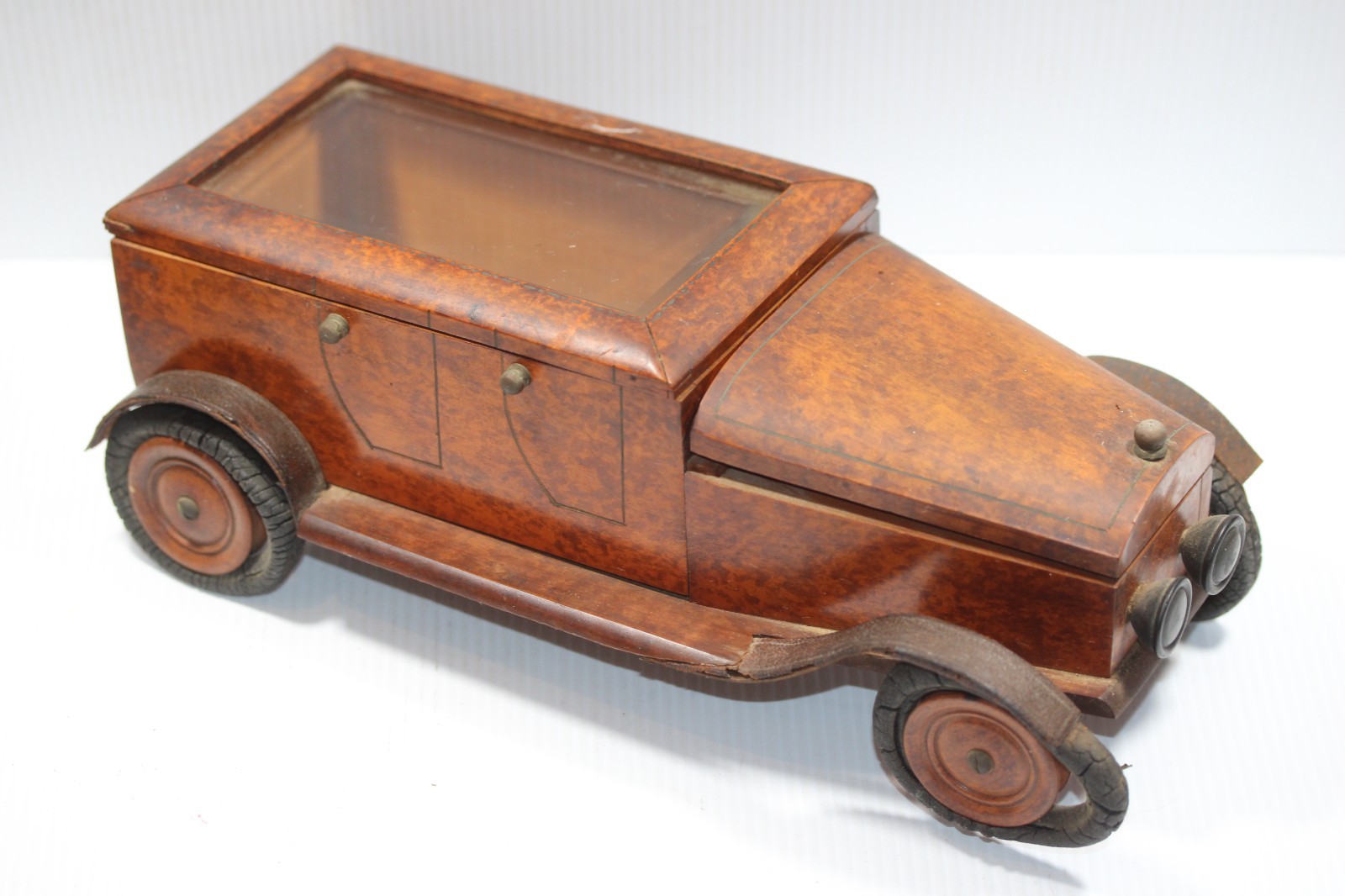 Antique  Walnut Wood Tobacco Cigar Humidor Box Hinged Lid # LAR