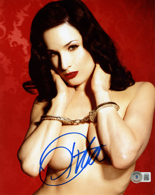 DITA VON TEESE SIGNED AUTOGRAPHED 8x10 PHOTO VERY SEXY LINGERIE BECKETT BAS