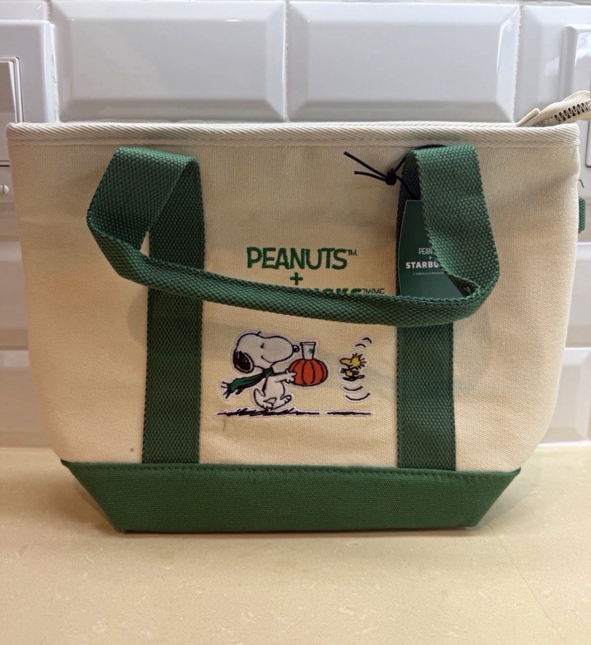 Starbucks x Peanuts Snoopy Mini Tote Canvas Bag Brand New With Tags In Hand Starbucks x Peanuts Snoopy Mini Tote Canvas Bag Brand New With Tags In Hand