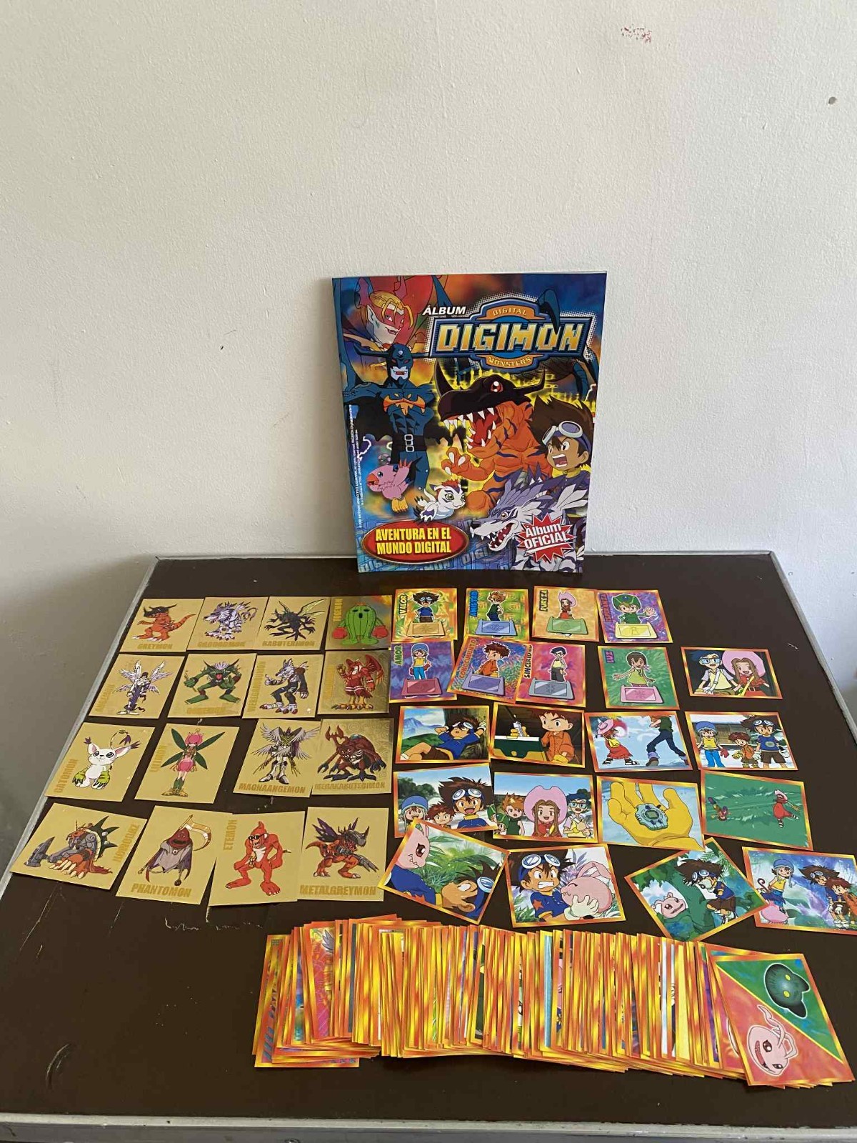 DIGIMON AVENTURA EN EL MUNDO DIGITAL ALBUM NAVARRETE + SET COMPLETO A PEGAR