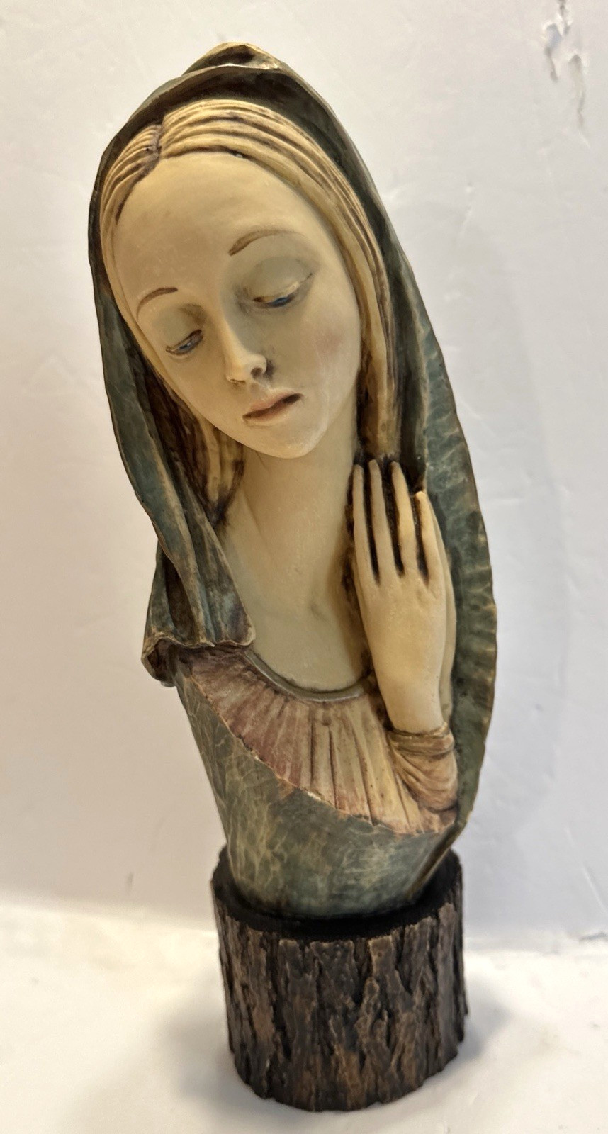 Vintage Mother Mary Solid Resin 10\ Vintage Mother Mary Solid Resin 10\