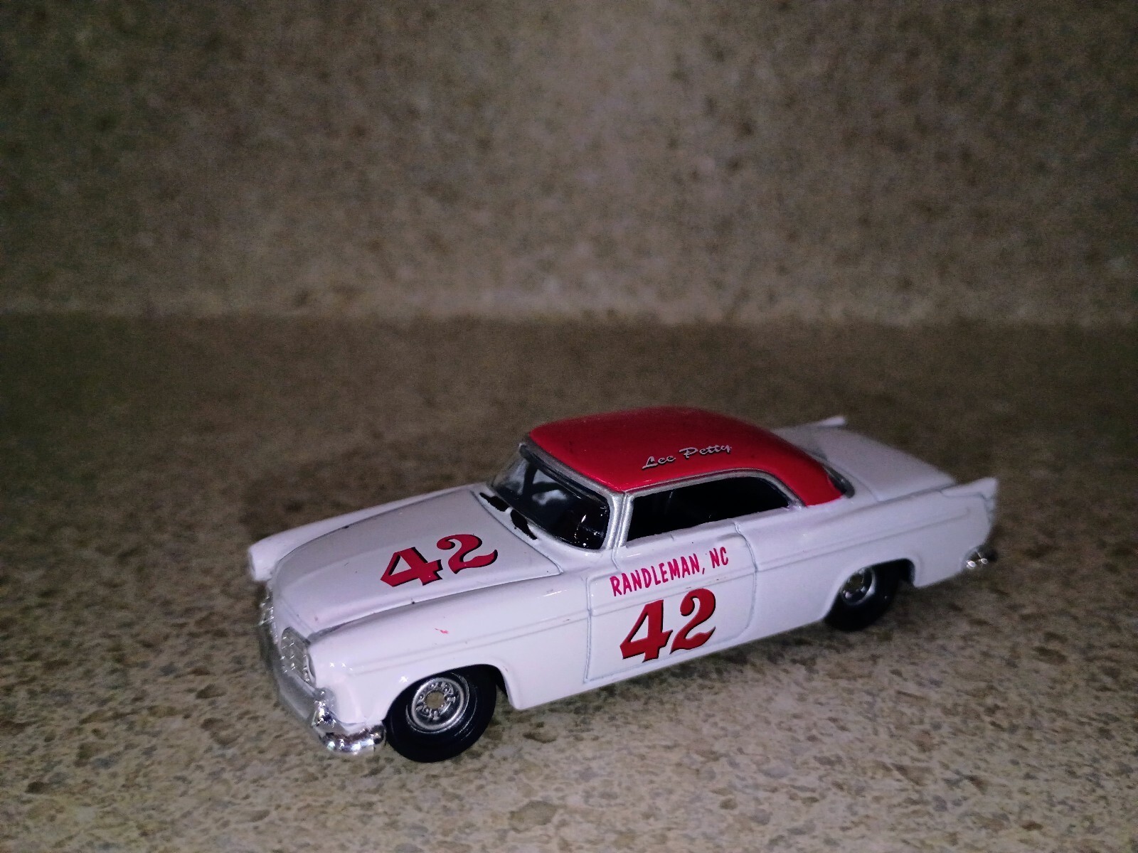 VTG 1/64 Scale Nascar Legend Lee Petty #42 1955 CHRYSLER 300-B Diecast