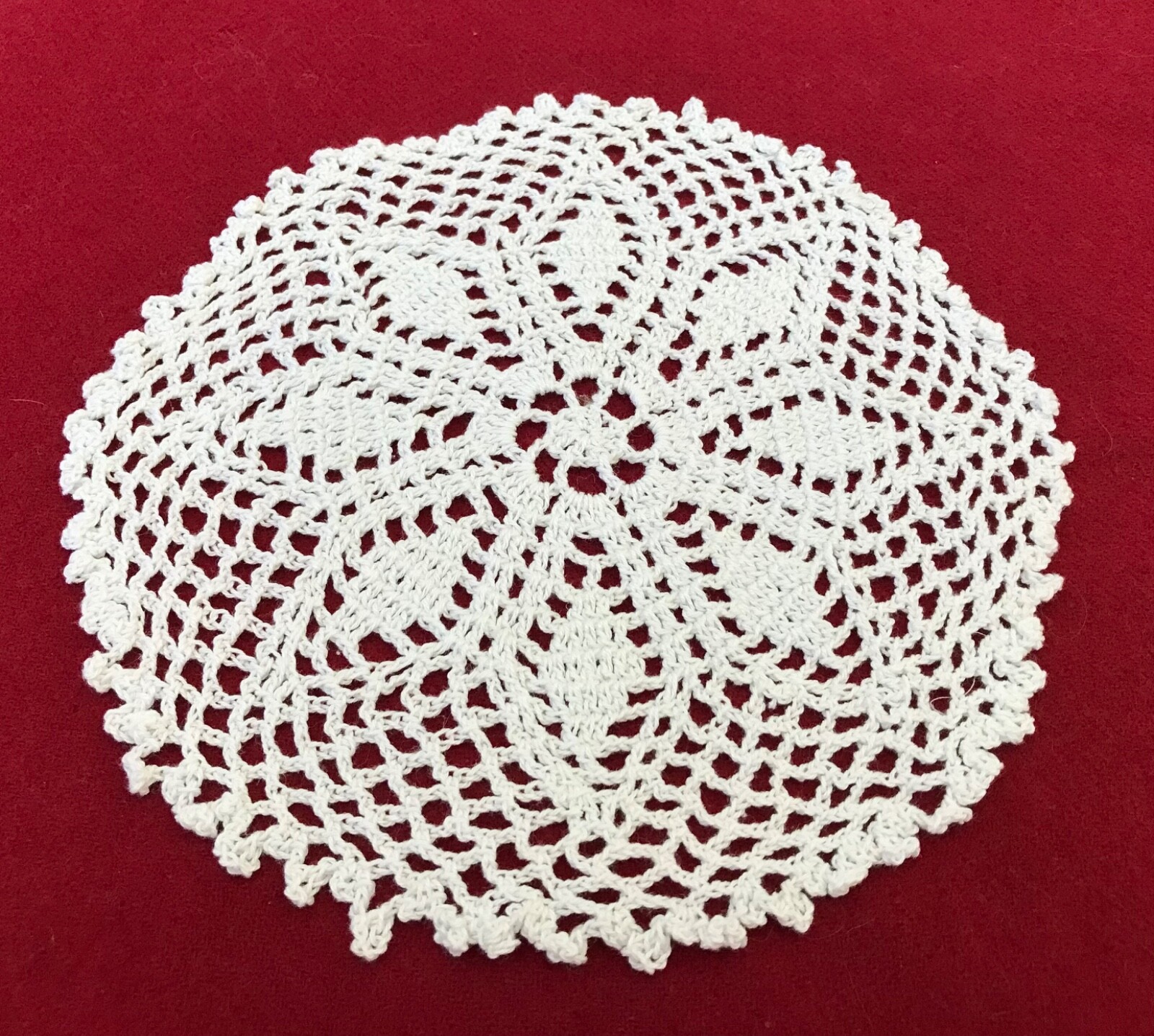 VTG Hand-Crochet English Doily..9 inches diameter