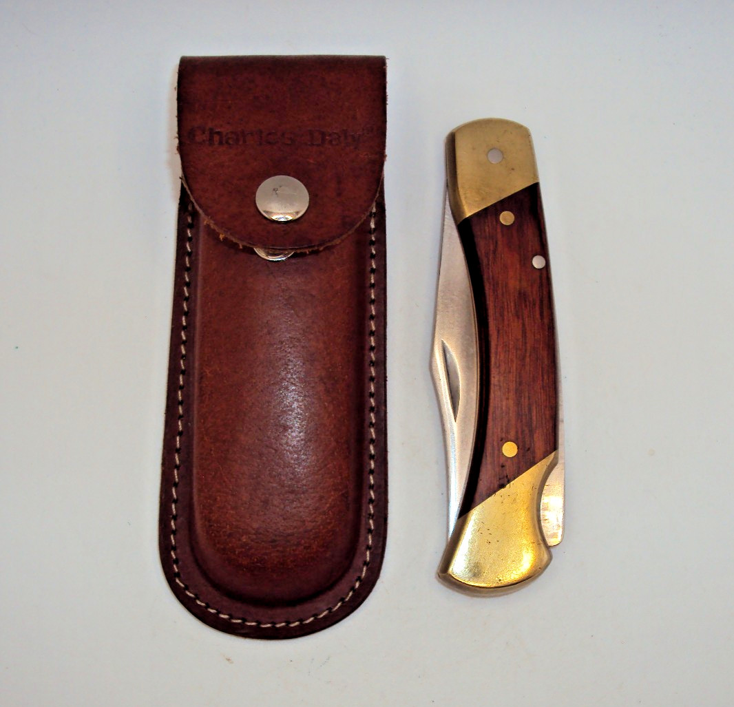Vintage Schrade USA LBJ lock back knife with nice not matching belt sheath Vintage Schrade USA LBJ lock back knife with nice not matching belt sheath