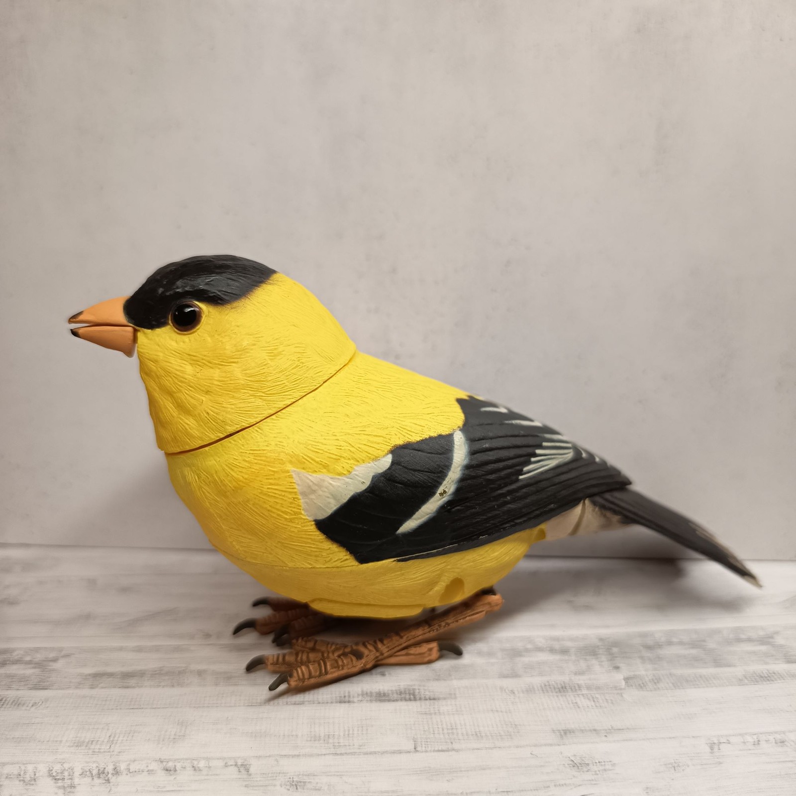 Realistic AMERICAN GOLDFINCH BIRD Sing & Move Figure Breezy Singer TESTED & WORK