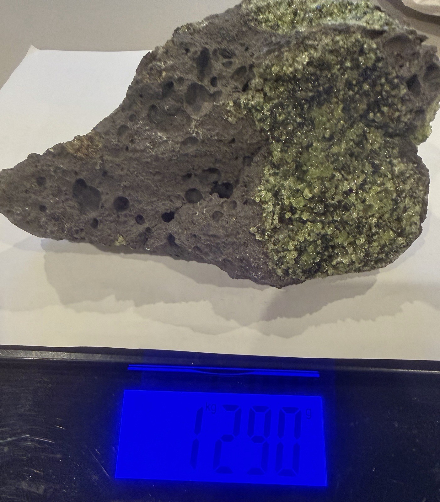 1290g 6x4 Arizona Natural Green Olivine Peridot Crystal Gemstone Basalt Specimen
