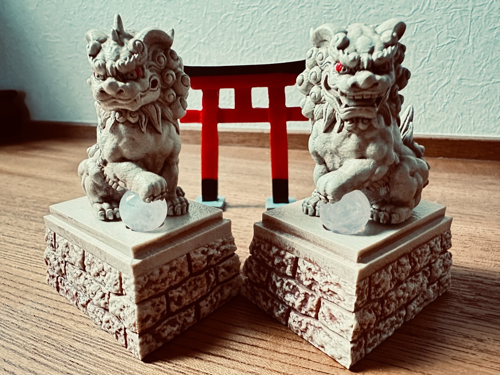 Japanese Komainu Guardian Lion Dog Pair Torii Gate Statue Miniature Shrine Decor