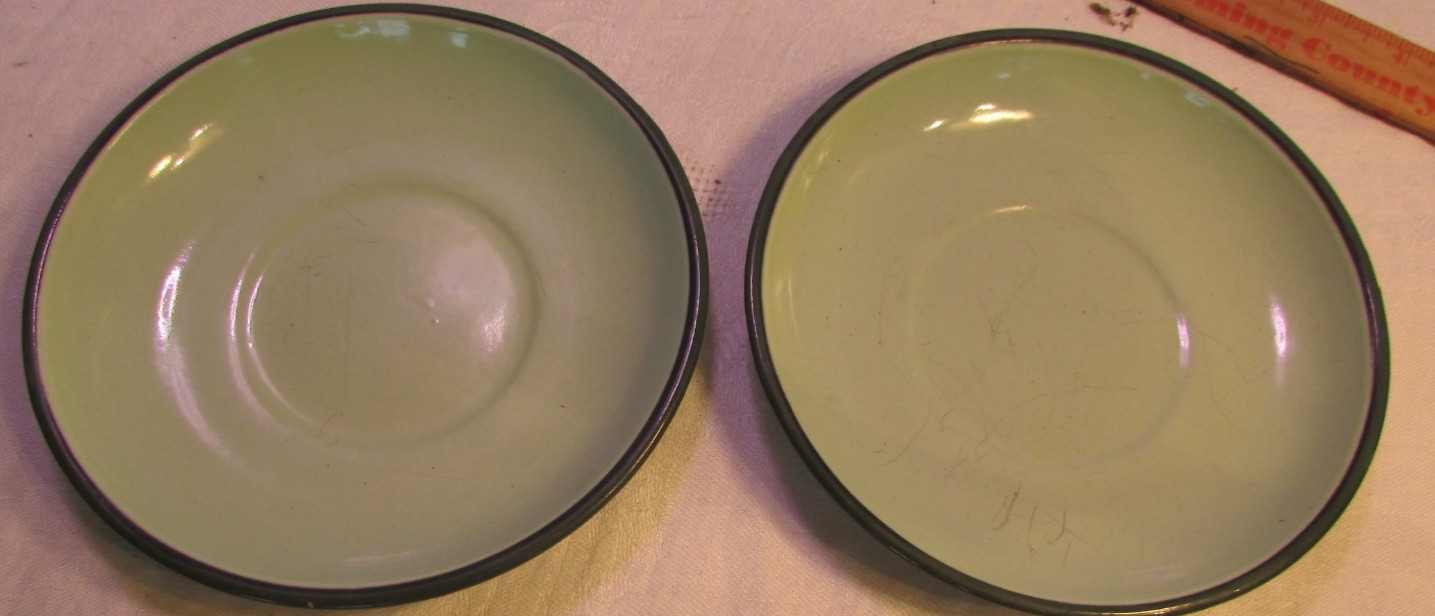 LOT OF 2 Vintage Green Enamelware DESERT-SAUCER Farmhouse Cottagecore Country 6\