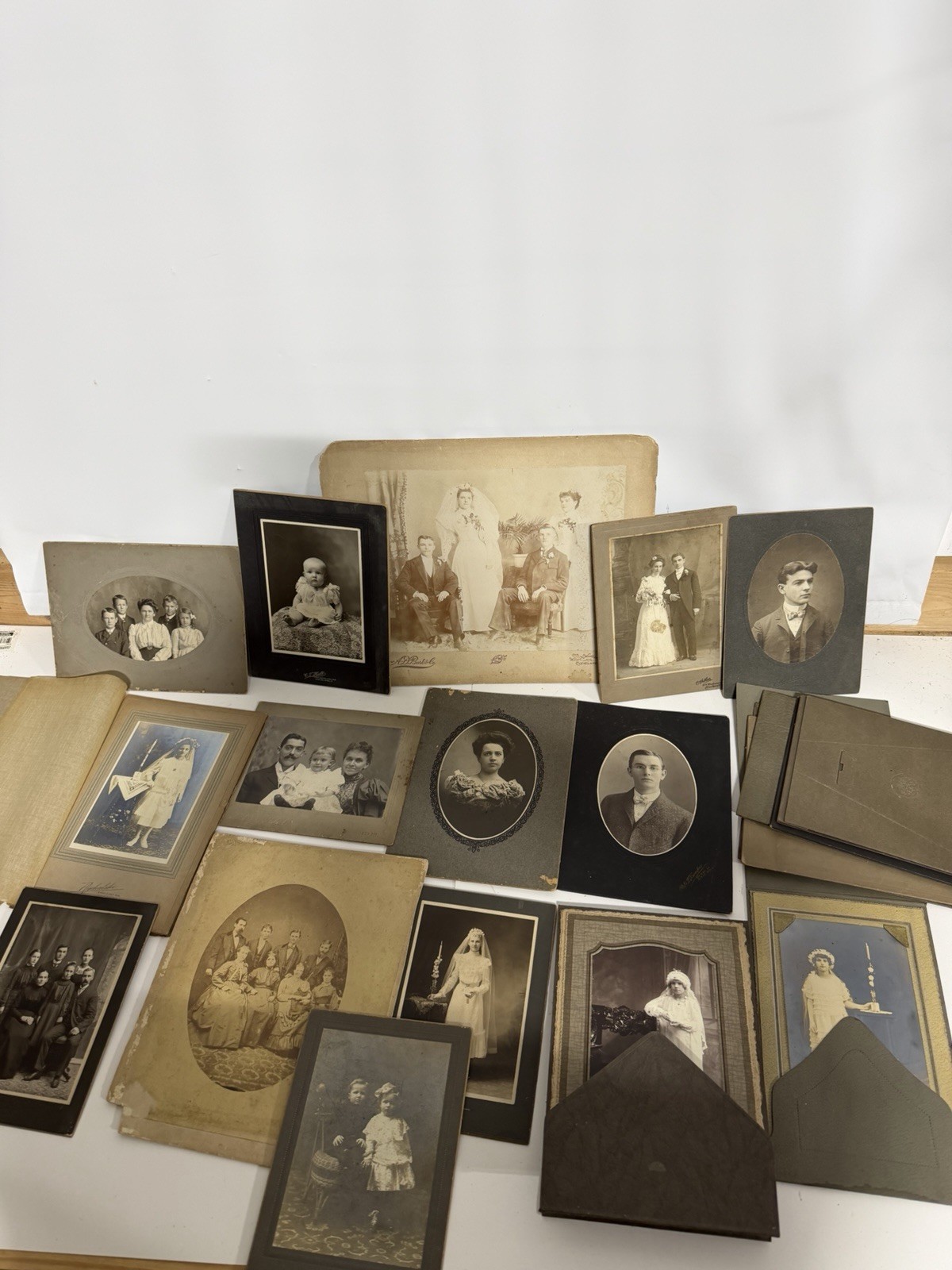lot of 20 old photos cabinet card rppc cdv 1800s 1900s Fast Shipping Wedding lot of 20 old photos cabinet card rppc cdv 1800s 1900s Fast Shipping Wedding
