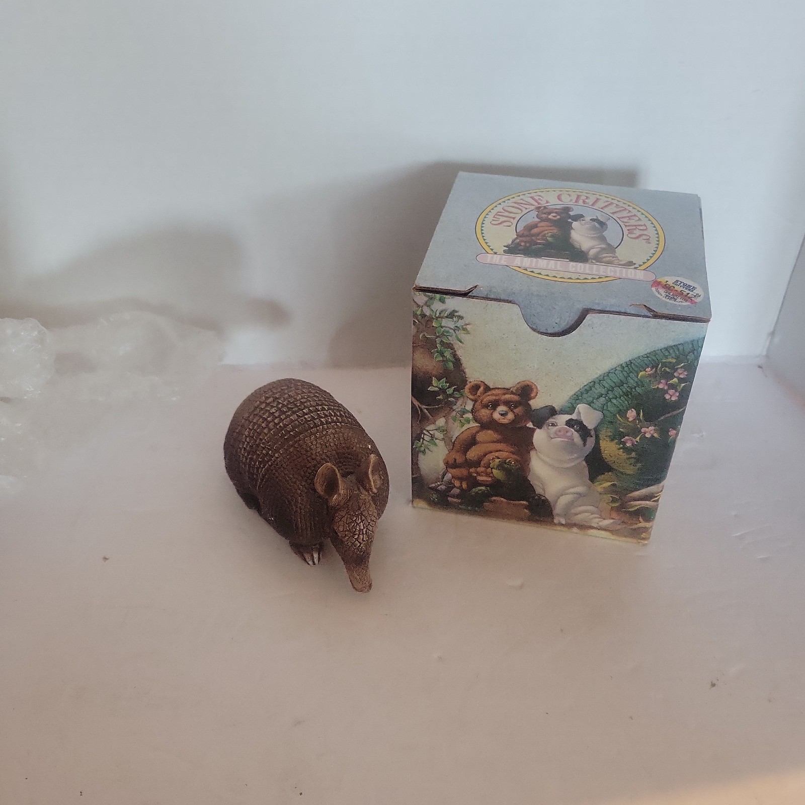 Vintage Stone Critter Sc-884 Banded Armadillo With Box