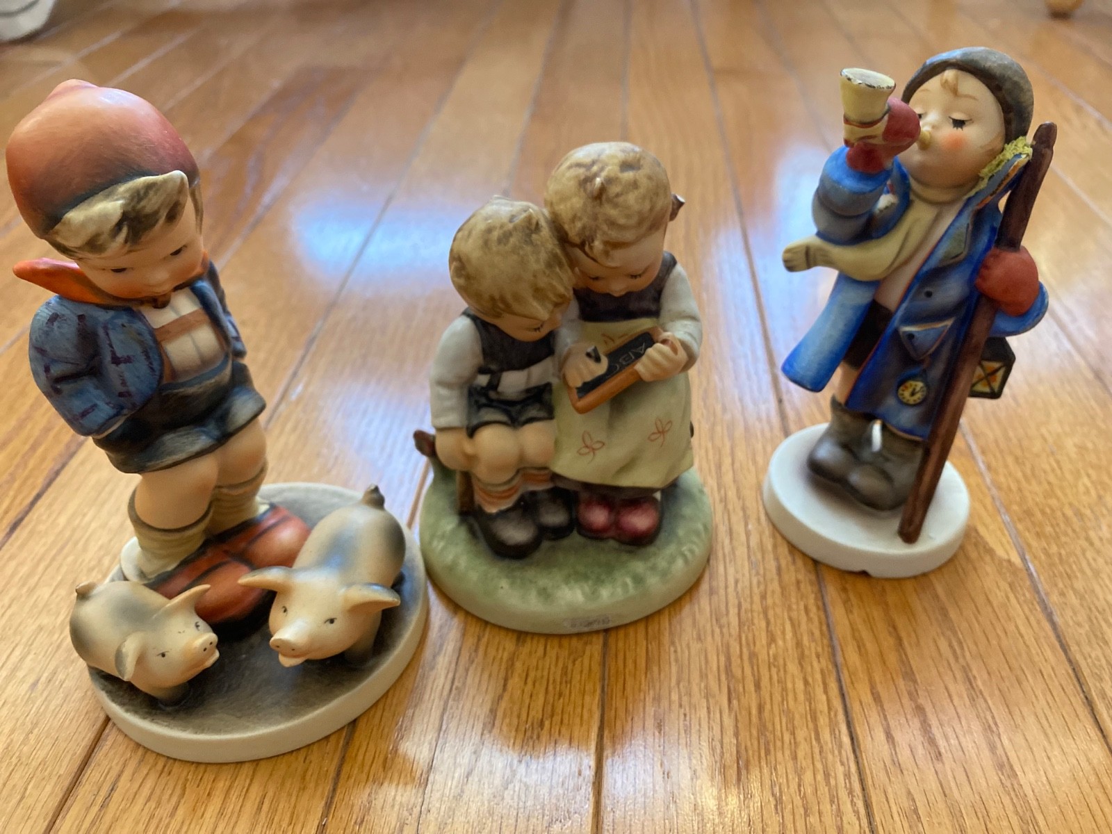 Lot of 5 Goebel M.I. Hummel Figurines W Germany Hummel Club Vintage