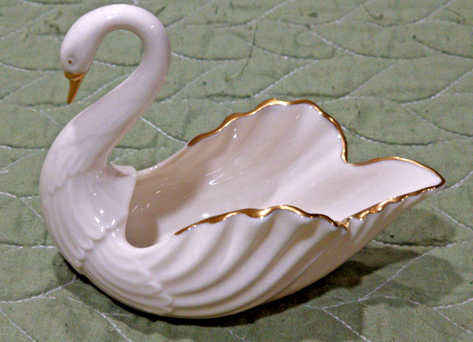 Vintage Lenox Ivory Porcelain Swan Dish 24K Gold Trim & Beak Made in USA
