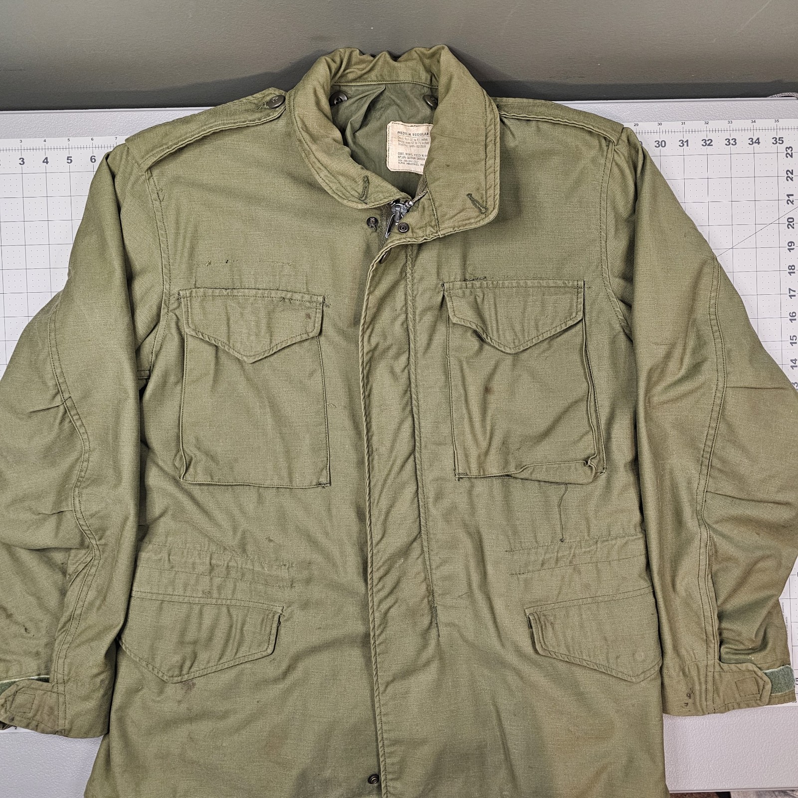 Vintage M65 Field Jacket Medium Regular 60s Alpha Industries Aluminum Scovill Vintage M65 Field Jacket Medium Regular 60s Alpha Industries Aluminum Scovill