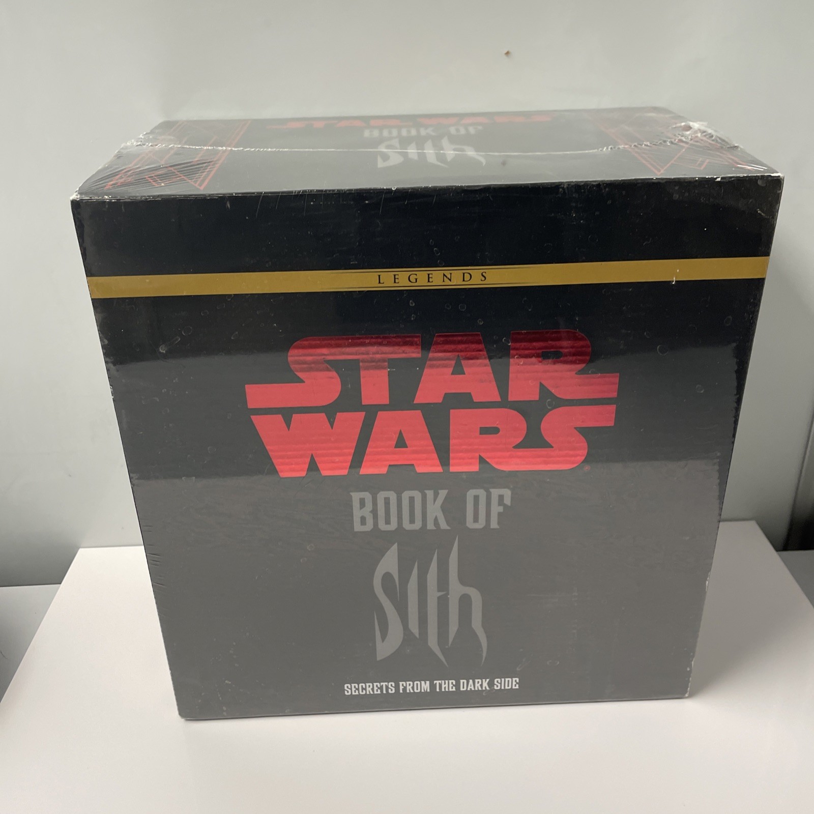 STAR WARS BOOK OF SITH SECRETS FROM THE DARK SIDE BOXED SET RARE SEALED STAR WARS BOOK OF SITH SECRETS FROM THE DARK SIDE BOXED SET RARE SEALED
