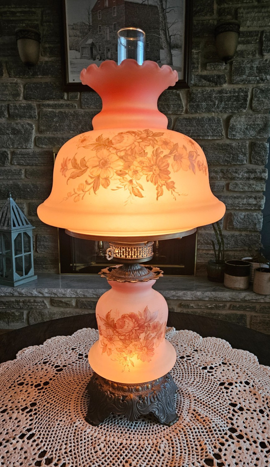 RARE Vintage Quoizel Pink Satin Floral LARGE GWTW 3-way Lamp EXCELLENT CONDITION