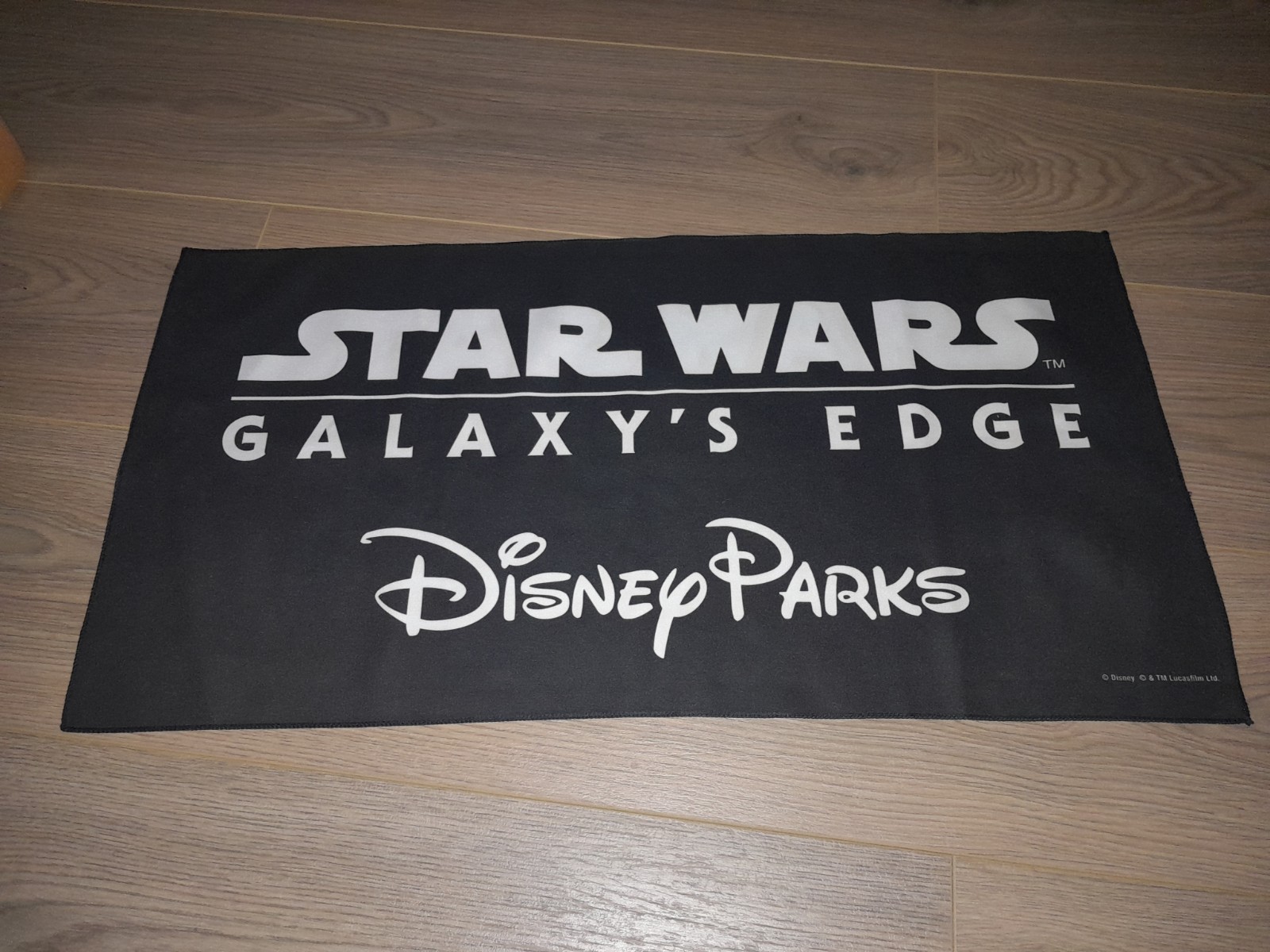 DISNEYLAND GALAXY\'S EDGE PROMO BANNER FLAG SIGN PROP