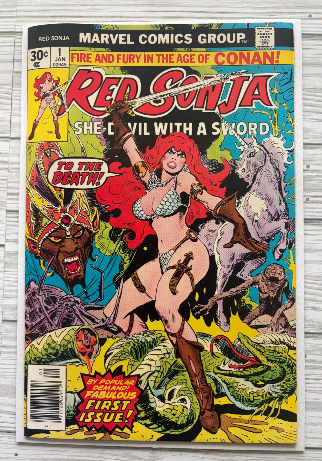 Red Sonja # 1 (1977 Marvel Comics) Fine+ 1st Issue - Roy Thomas Frank Thorne