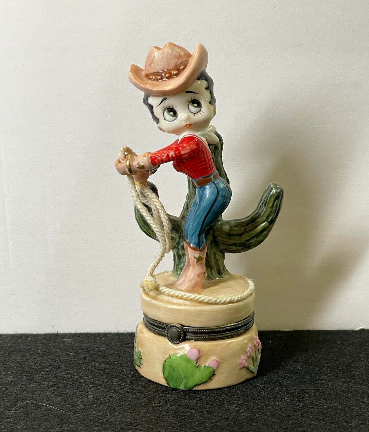 Vintage 2000 Betty Boop Cowgirl Trinket Jewelry Pill Box Hearst Bight Ideas MINT