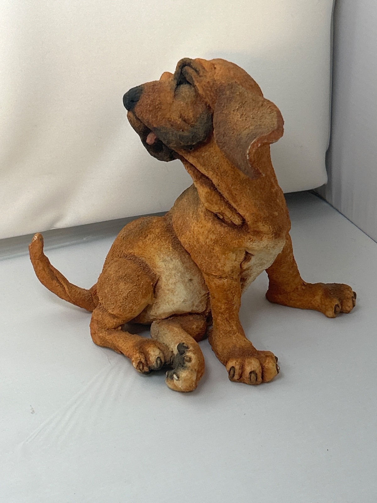 Country Artists a Breed Apart - Large Bloodhound Puppy Dog 