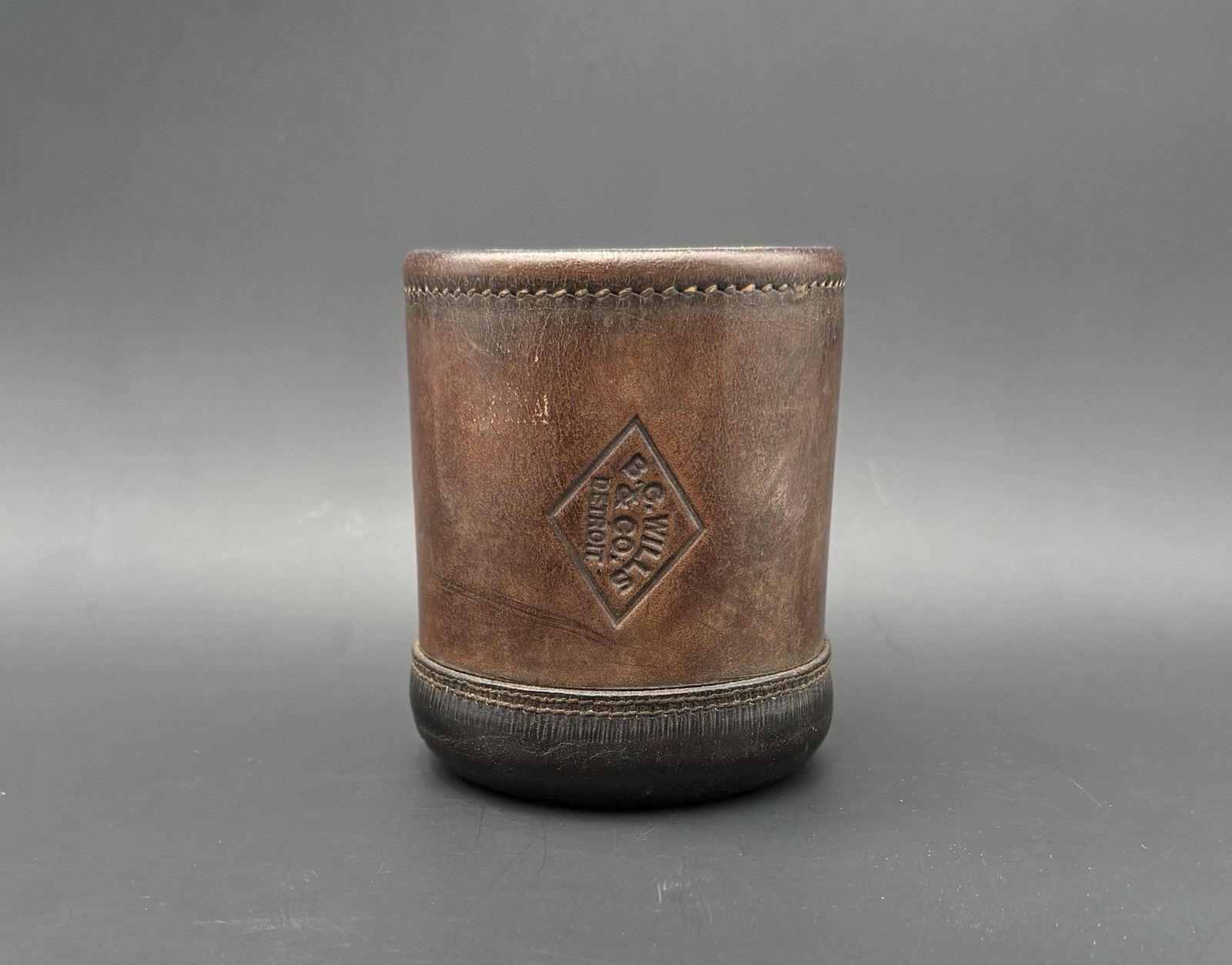 Rare Vintage Or Antique B.C. Wills & Co Ribbed Leather Dice Shaker Rare Vintage Or Antique B.C. Wills & Co Ribbed Leather Dice Shaker