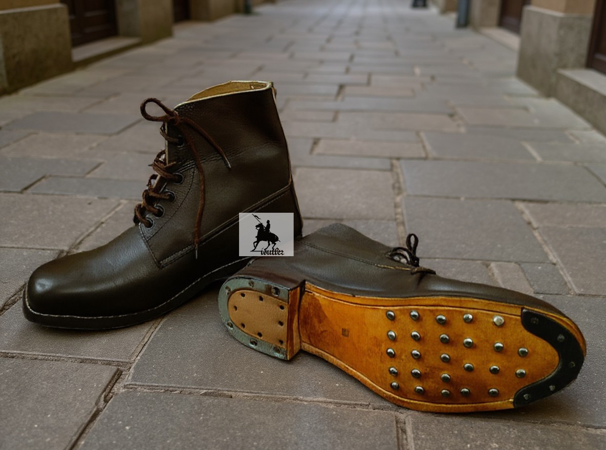 B2 British Ankles Boot - Size 5 - 15 B2 British Ankles Boot - Size 5 - 15