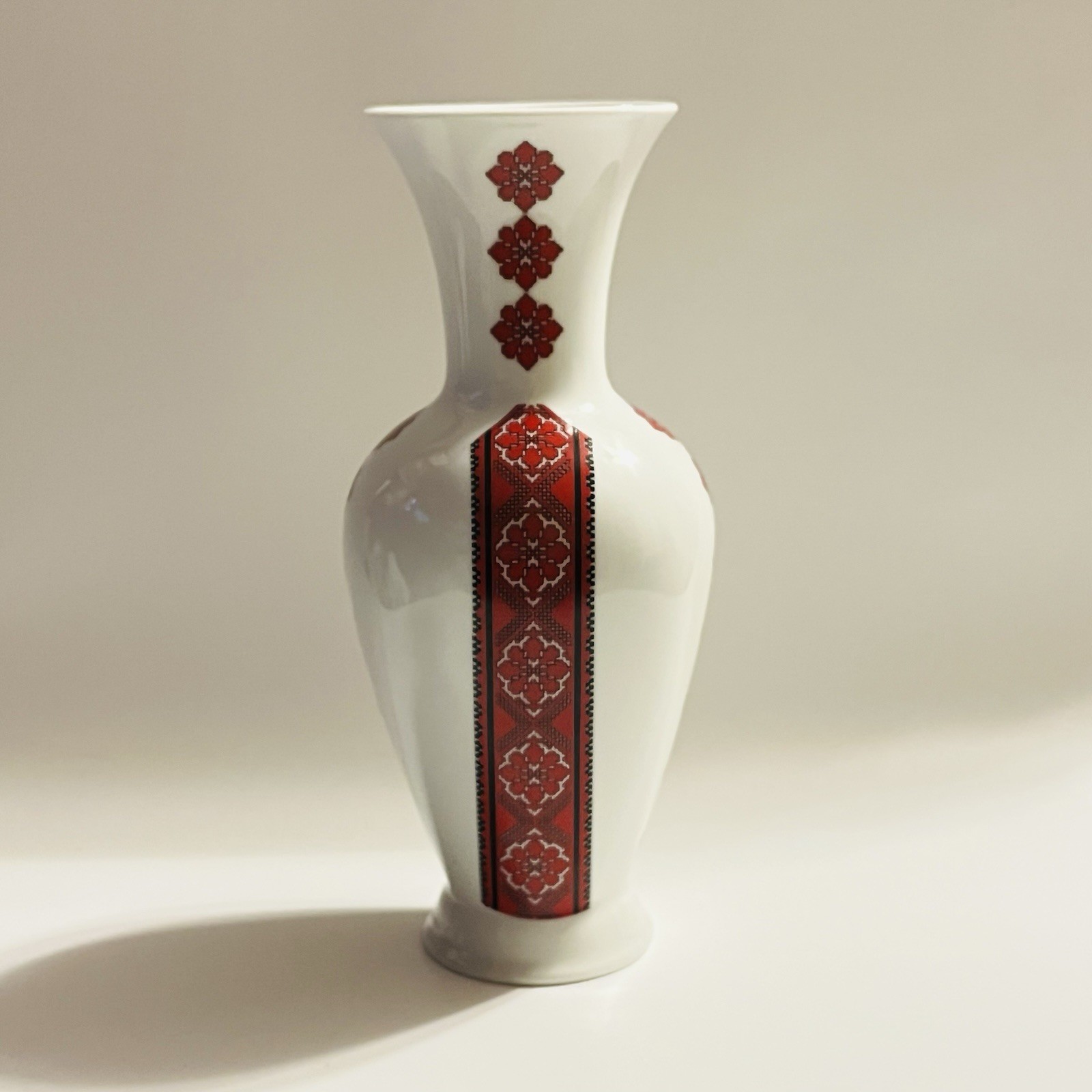 Vtg German Porcelain Vase Red Black Ukrainian Folk Art Cross Stitch 9\