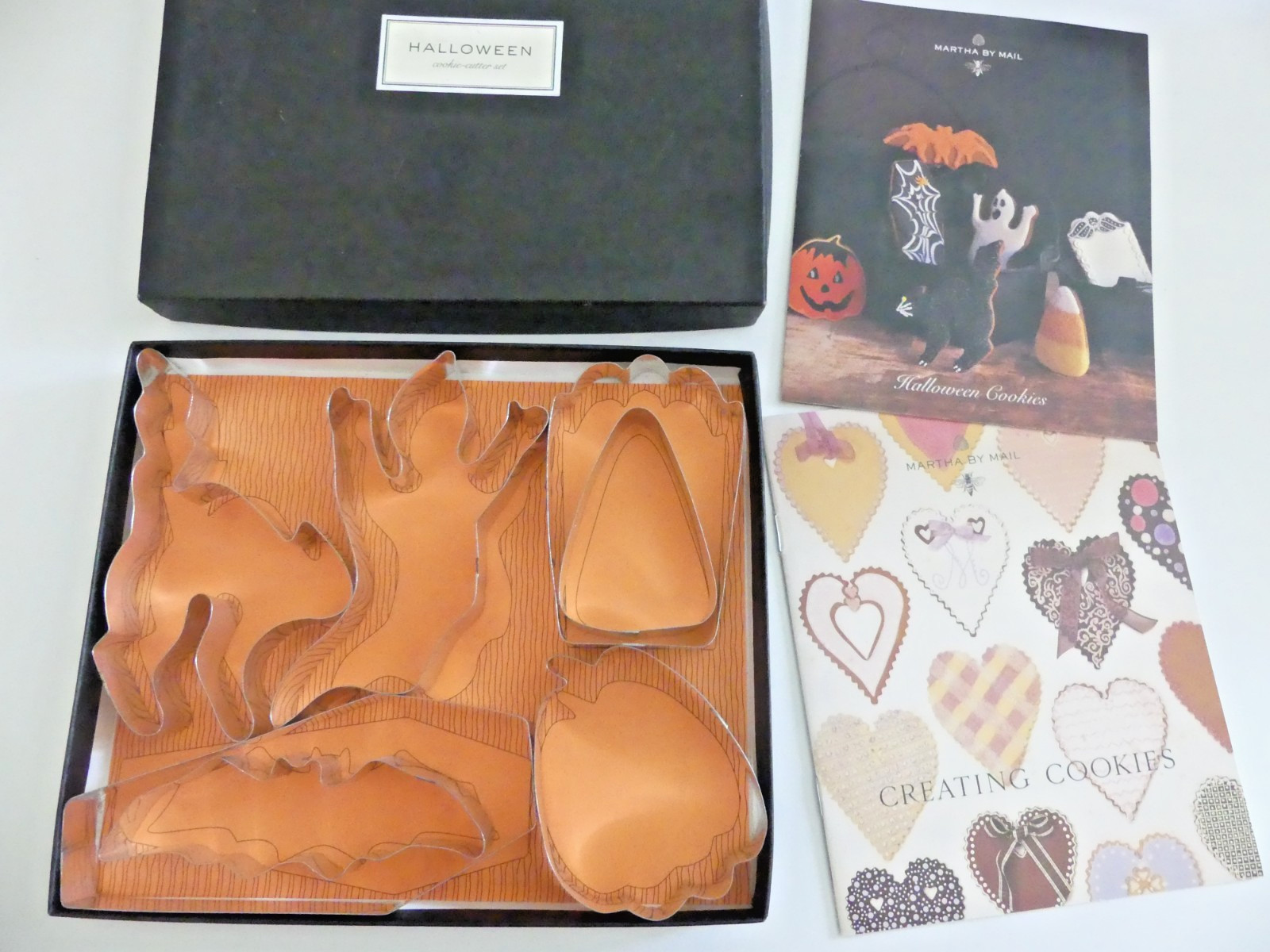 RARE Martha Stewart by Mail Halloween Cookie Cutters Original Set of 7 Boxed
