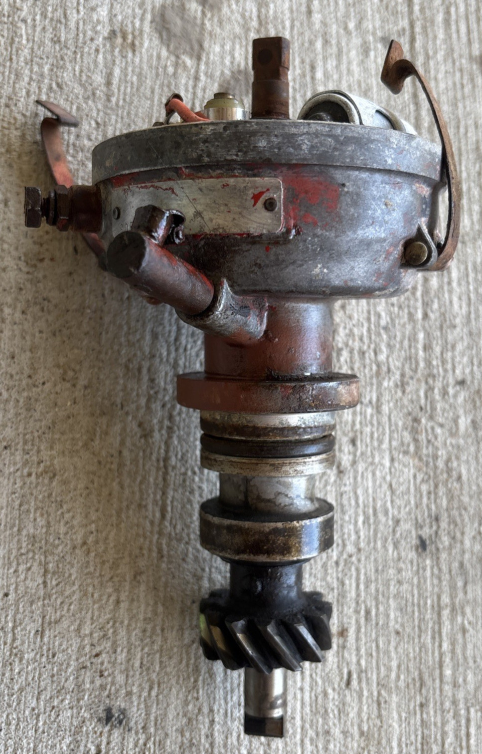 International Harvester Delco Remy 4 Cylinder Tractor Distributor 12 Tooth Gear International Harvester Delco Remy 4 Cylinder Tractor Distributor 12 Tooth Gear