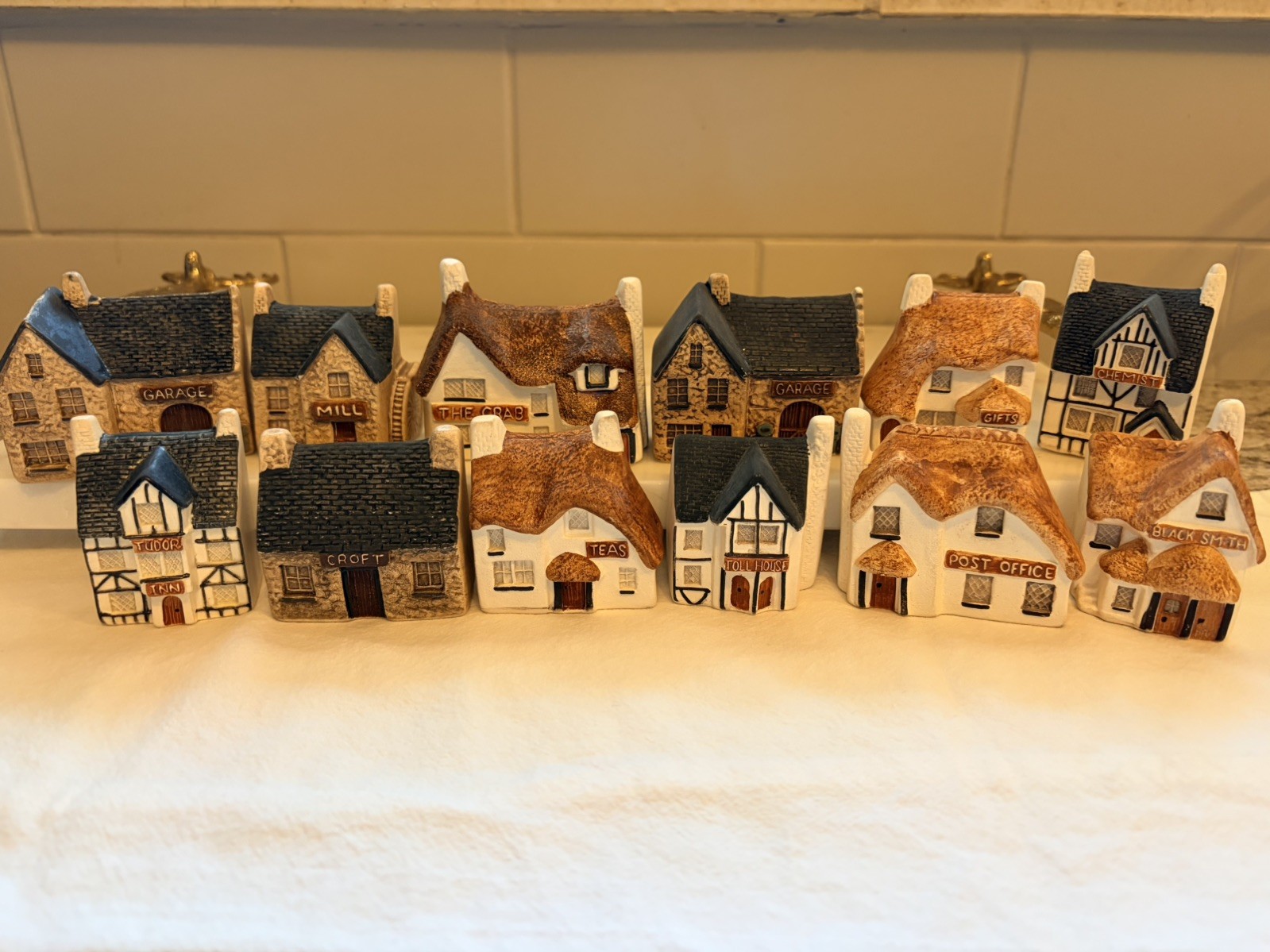 Vtg. Philip Laureston Miniature Buildings - Made In England, 