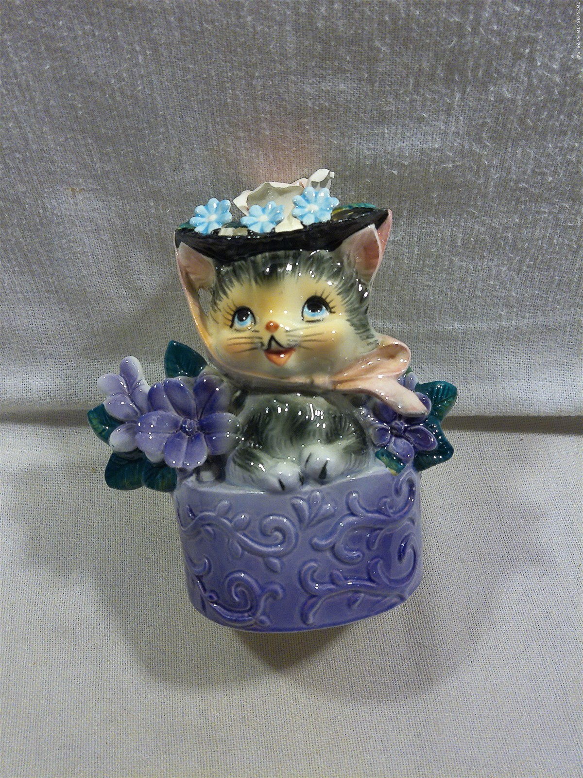 Vintage Lefton Japan Ceramic Cat Kitten Wall Pocket Planter #251 Vintage Lefton Japan Ceramic Cat Kitten Wall Pocket Planter #251