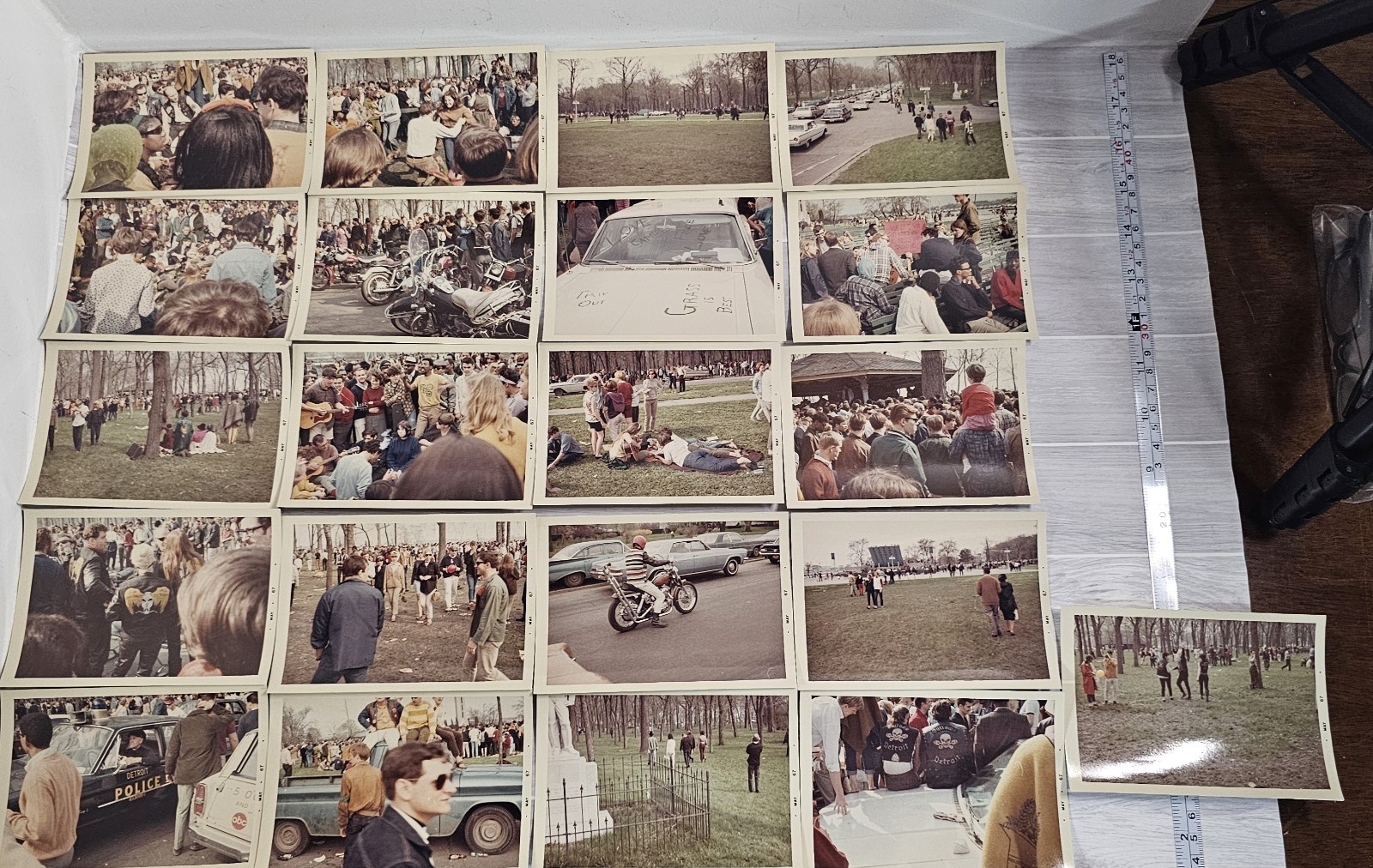 27 Original Photos MAY 1967 Detroit Belle Isle Love-In Be-In - Hippies, Outlaws